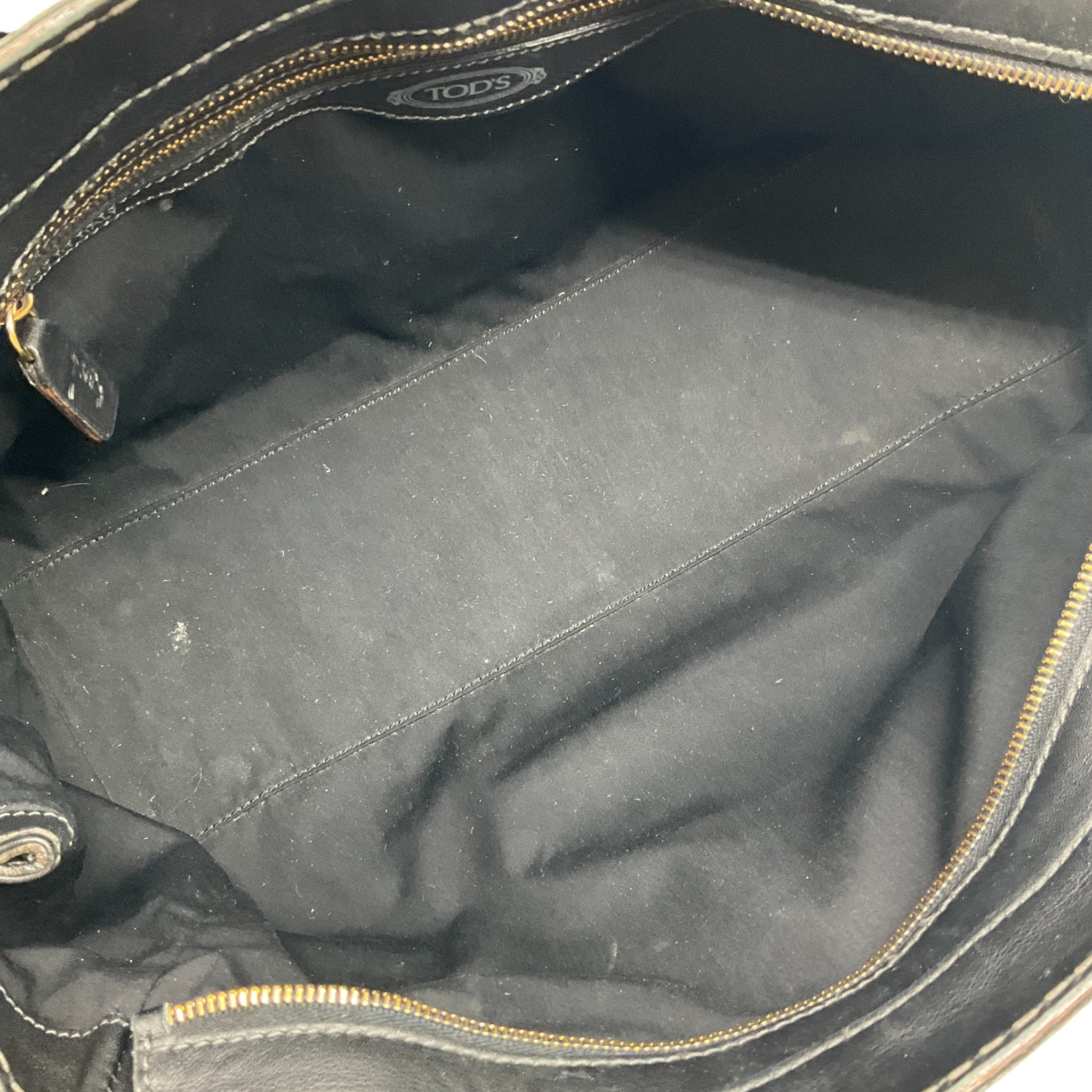 Tod's Black Pebbled Leather Shoulder Bag