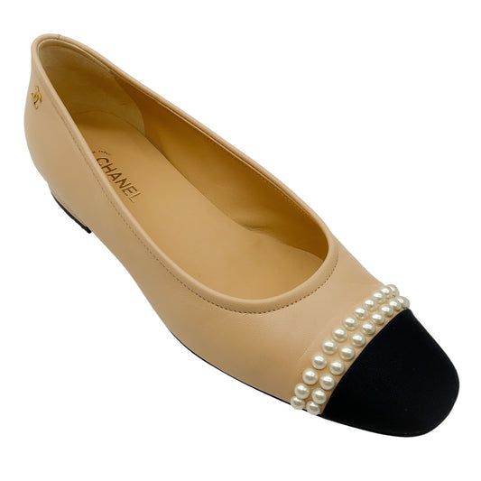 Chanel Beige / Black 2020 Pearl Embellished Grosgrain Cap Toe Lambskin Leather Ballerina Flats