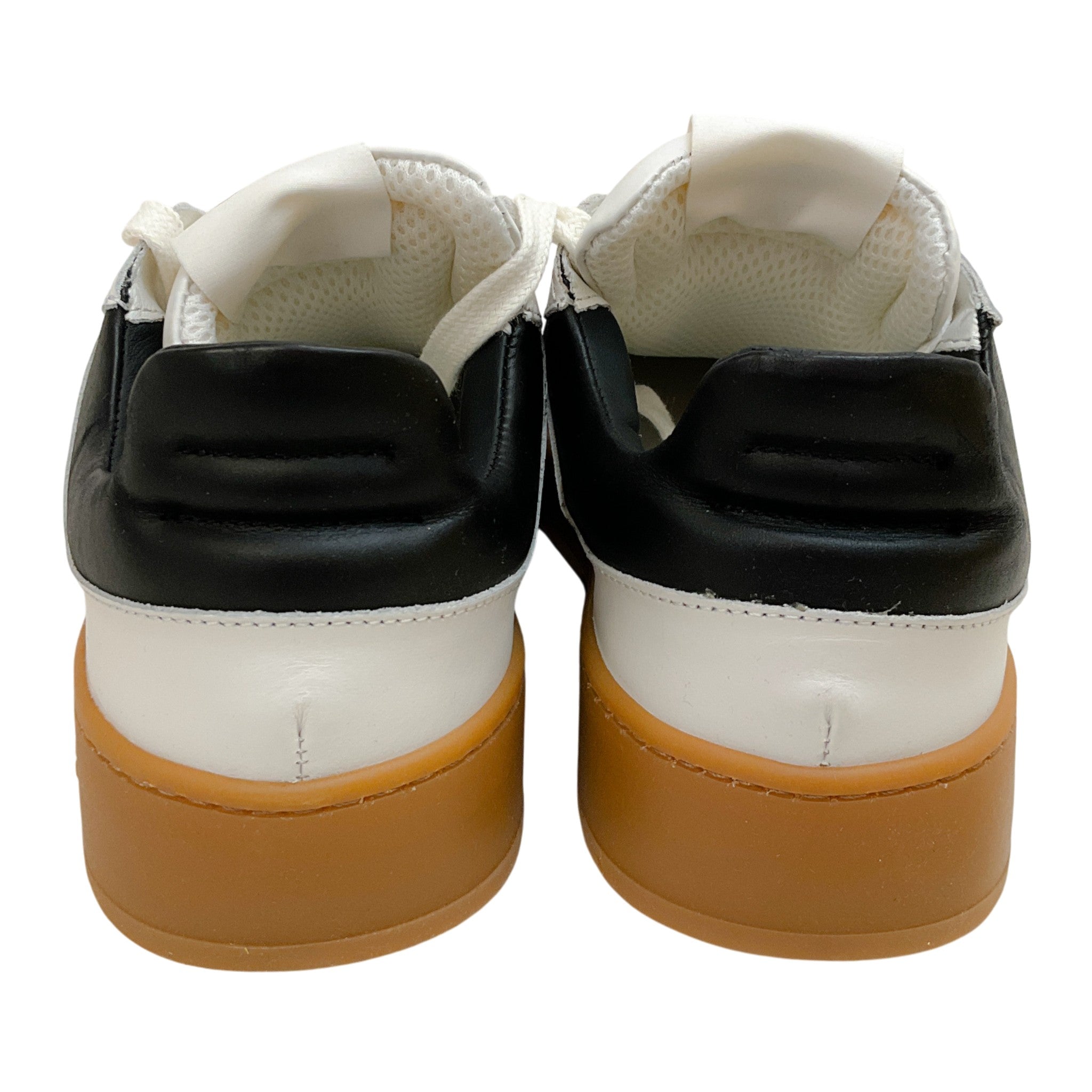 Closed White / Black Low Top Sneakers