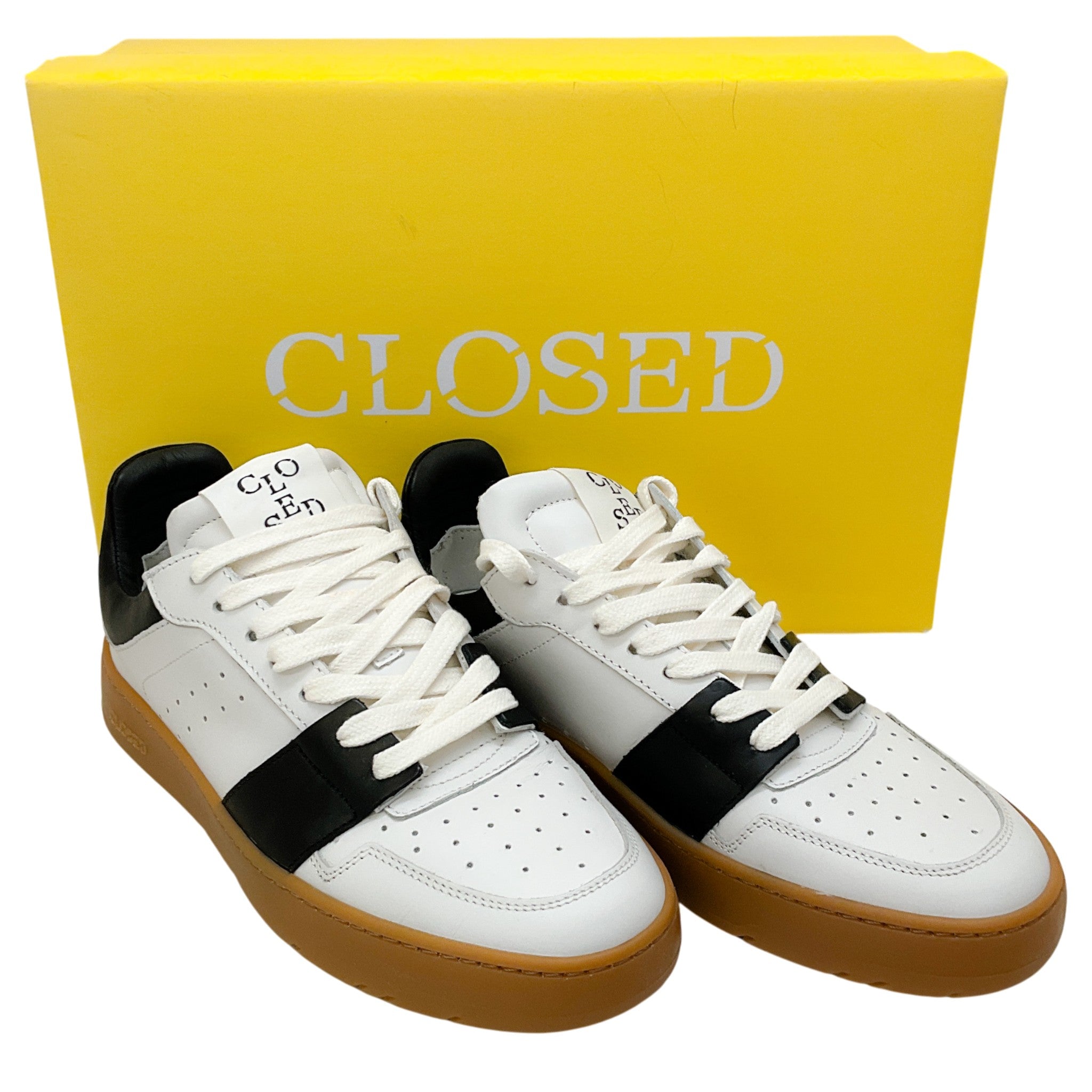 Closed White / Black Low Top Sneakers