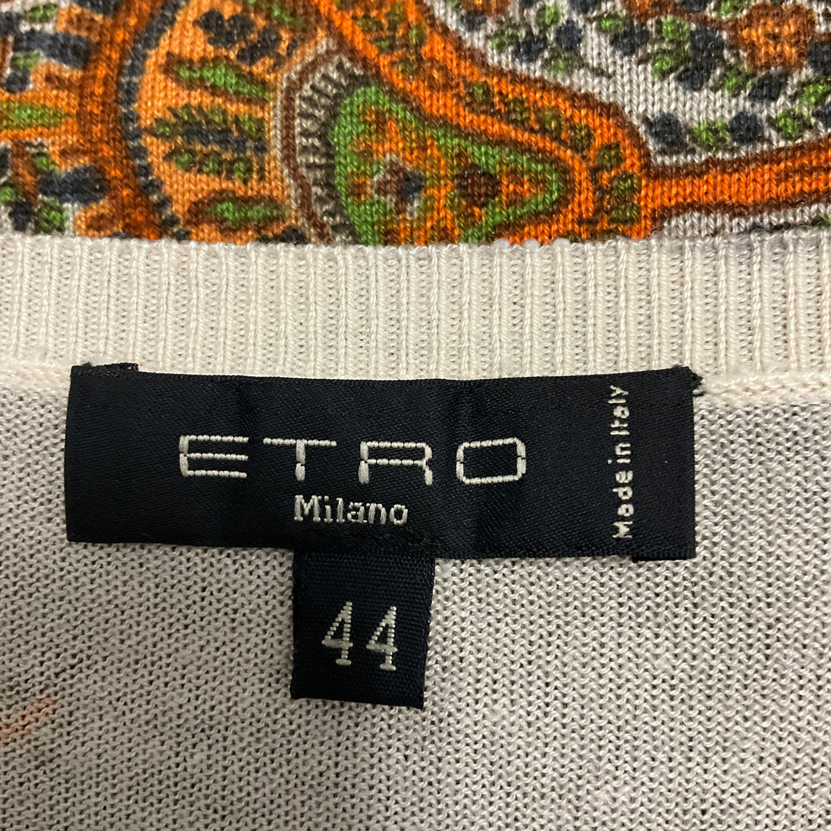Etro Beige / Grey Multi Paisley Patterned Long Sleeved V-Neck Silk and Cashmere Knit Pullover Sweater