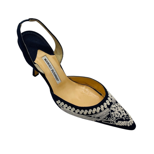 Manolo Blahnik Navy Blue / White Embroidered Linen Slingback Pumps