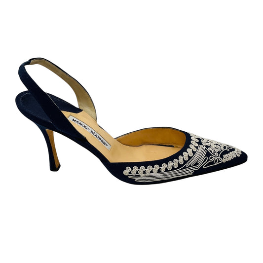 Manolo Blahnik Navy Blue / White Embroidered Linen Slingback Pumps