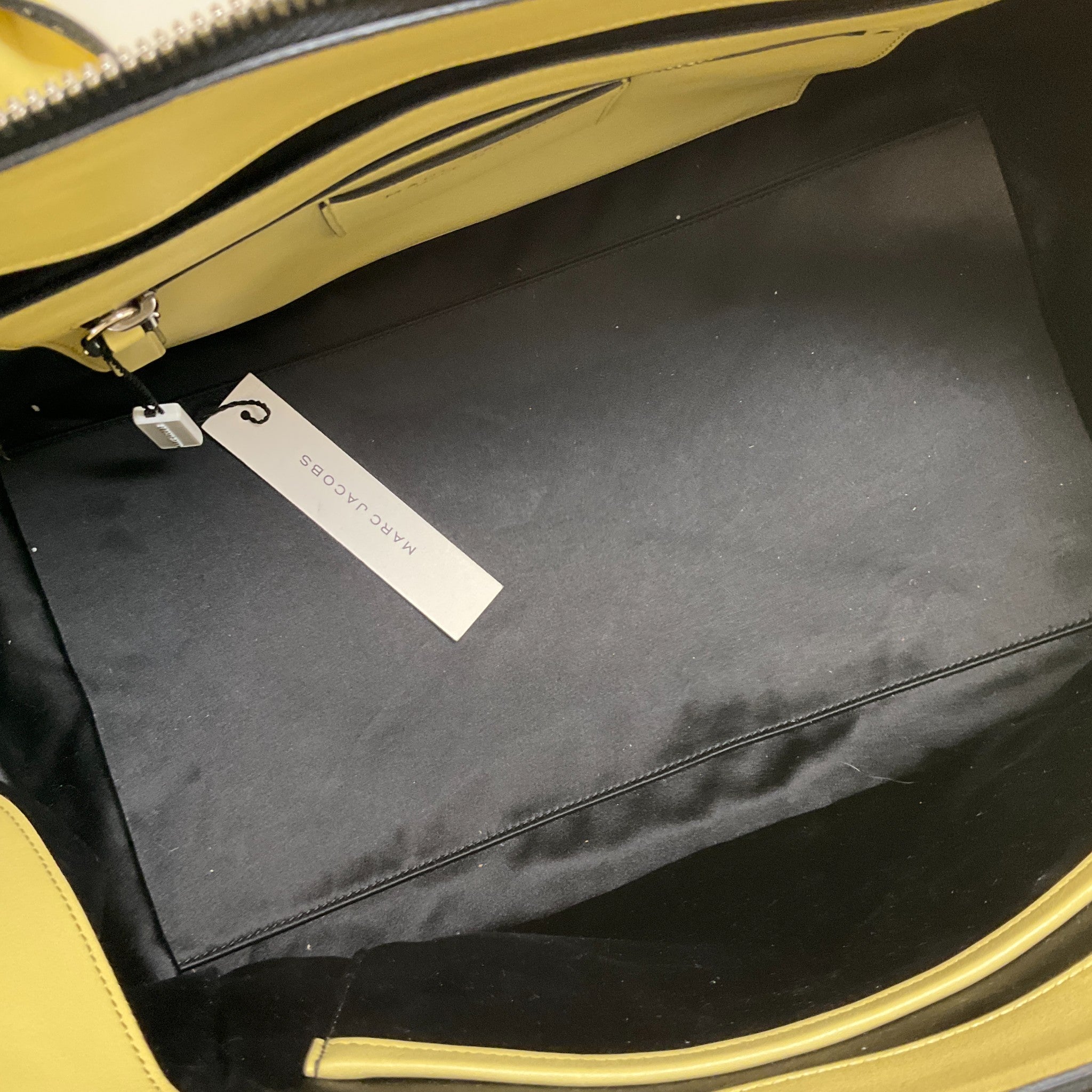 Marc Jacobs Lime Leather Incognito Bag