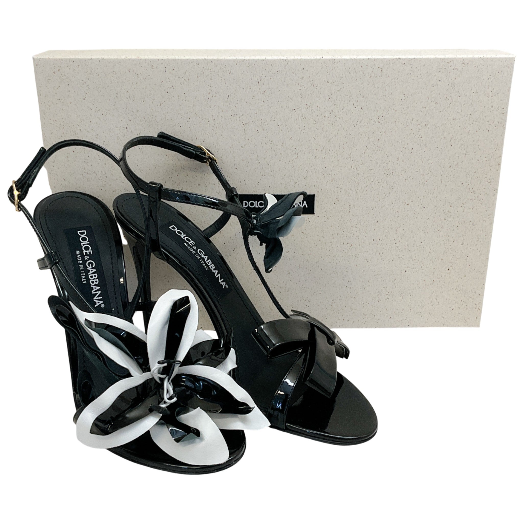 Dolce & Gabbana Black / White Patent Leather Flower Applique Sandals