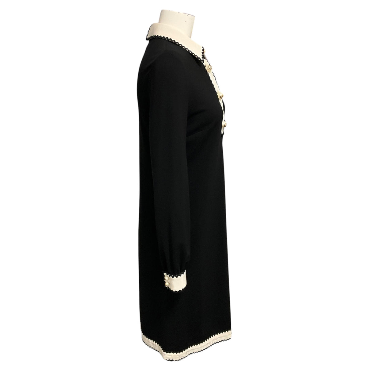 Gucci Black / Ivory Long Sleeved Viscose Stretch Midi Dress with GG Logo Pearl Buttons