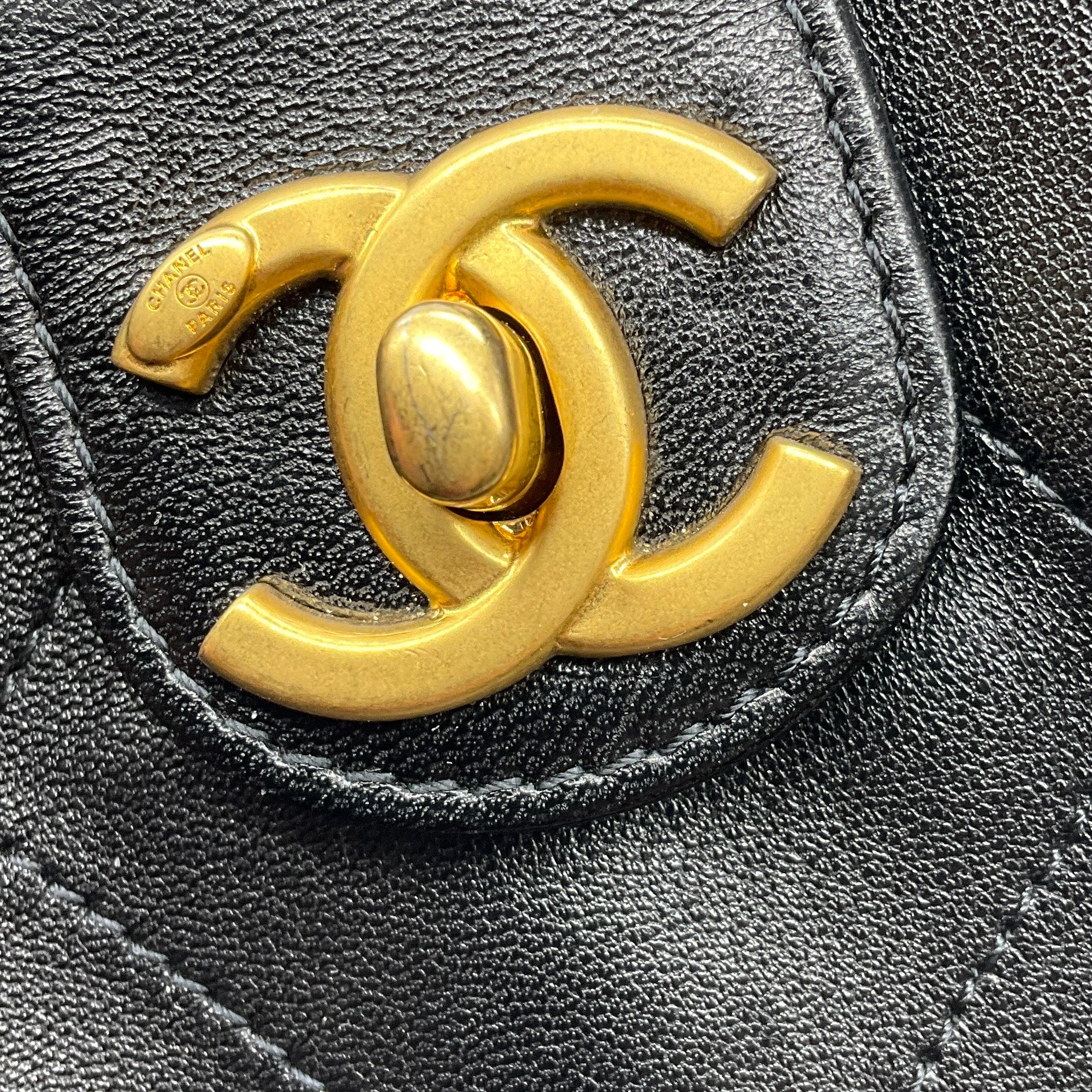 Chanel Black / Gold Hardware Chain Strap Leather Hobo Bag