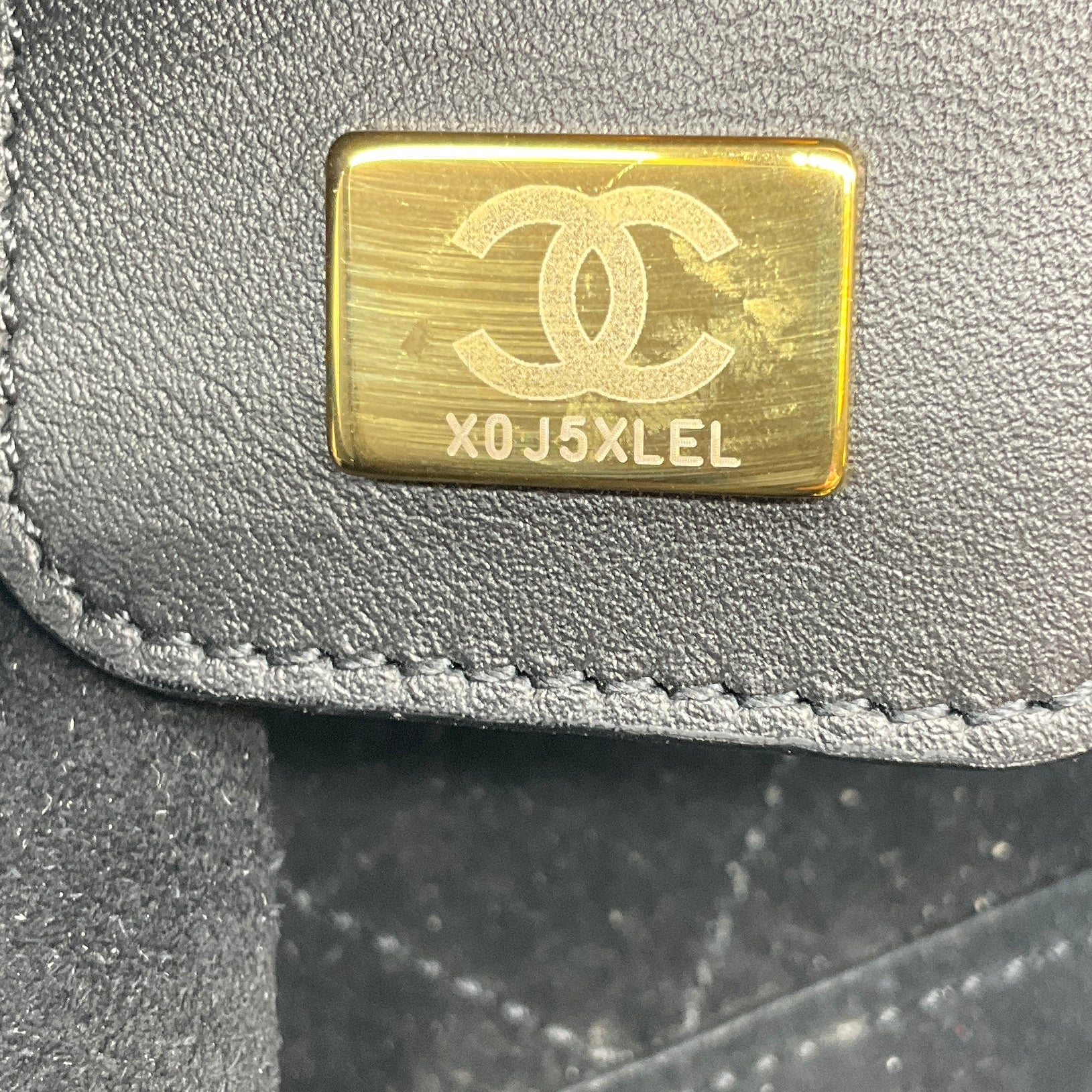 Chanel Black / Gold Hardware Chain Strap Leather Hobo Bag