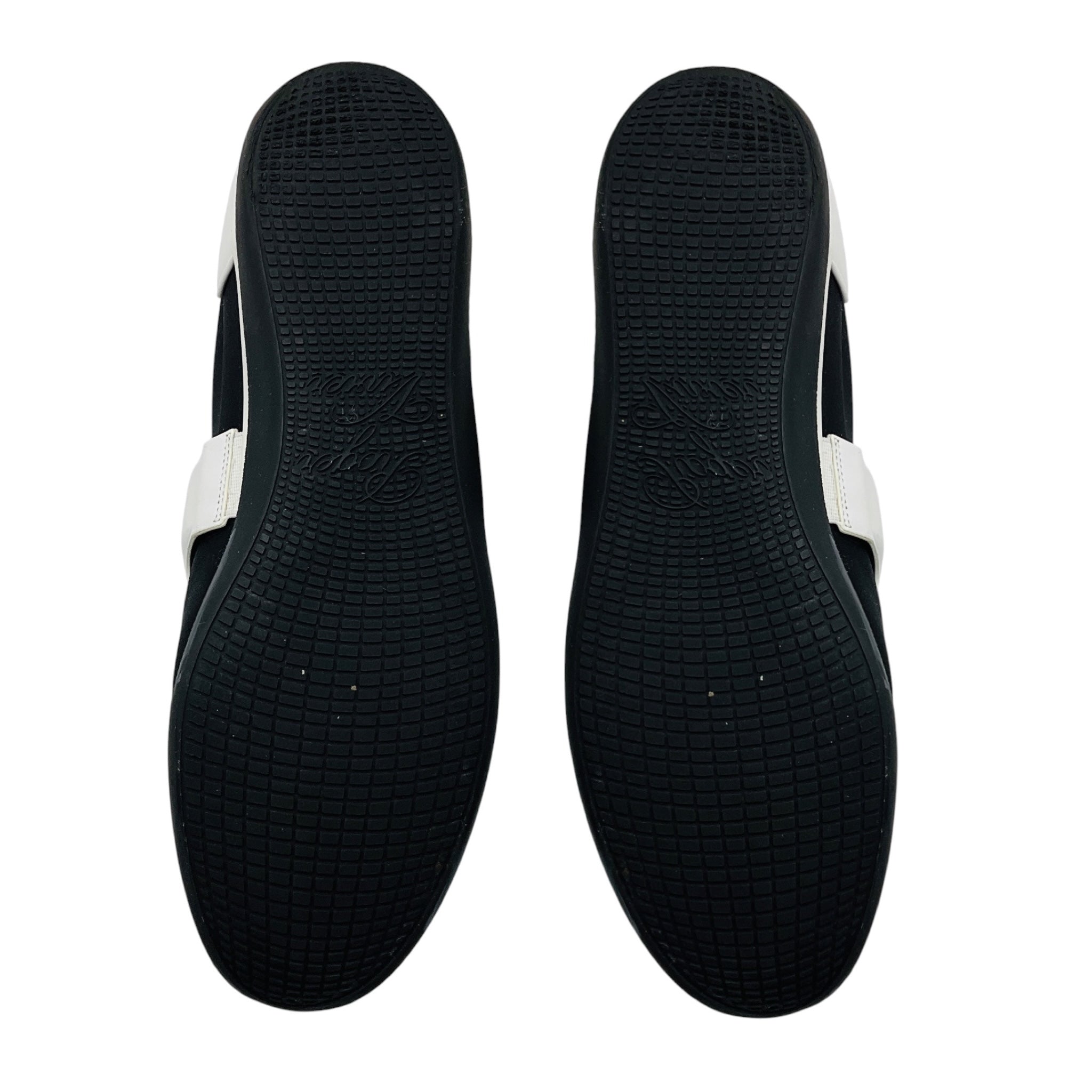 Roger Vivier Black / White Techno and Leather Slip On Flats