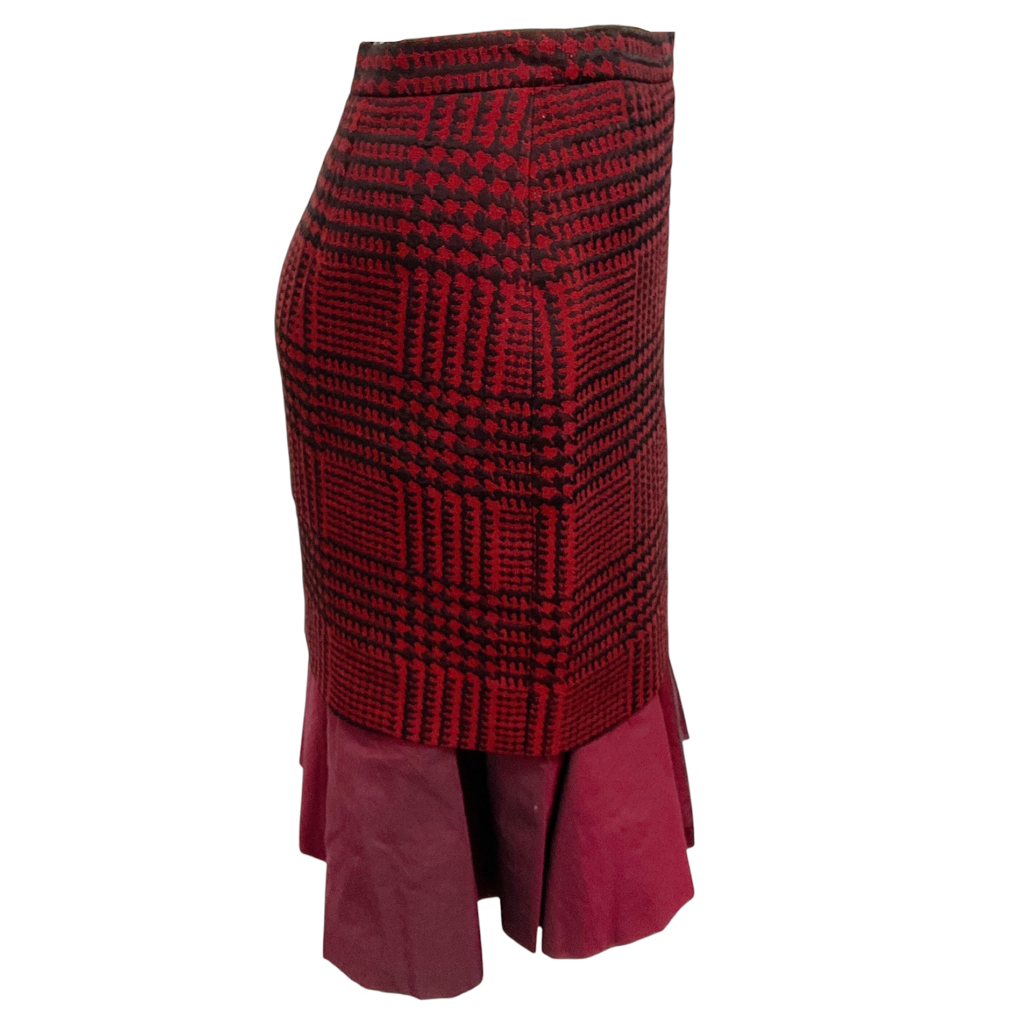 Moschino Cheap and Chic Red / Burgundy Flared Houndstooth Plaid Jacquard Skirt