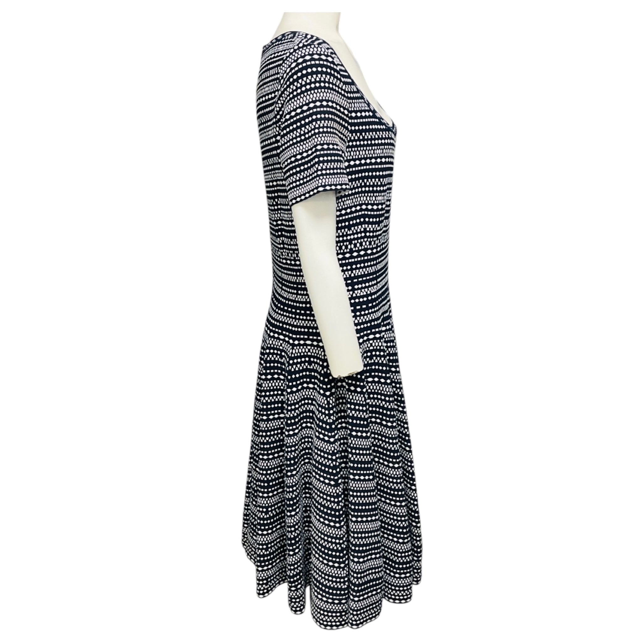 Alaia Navy Blue / White Patterned Viscose Stretch Knit Short Sleeved Flared Dress