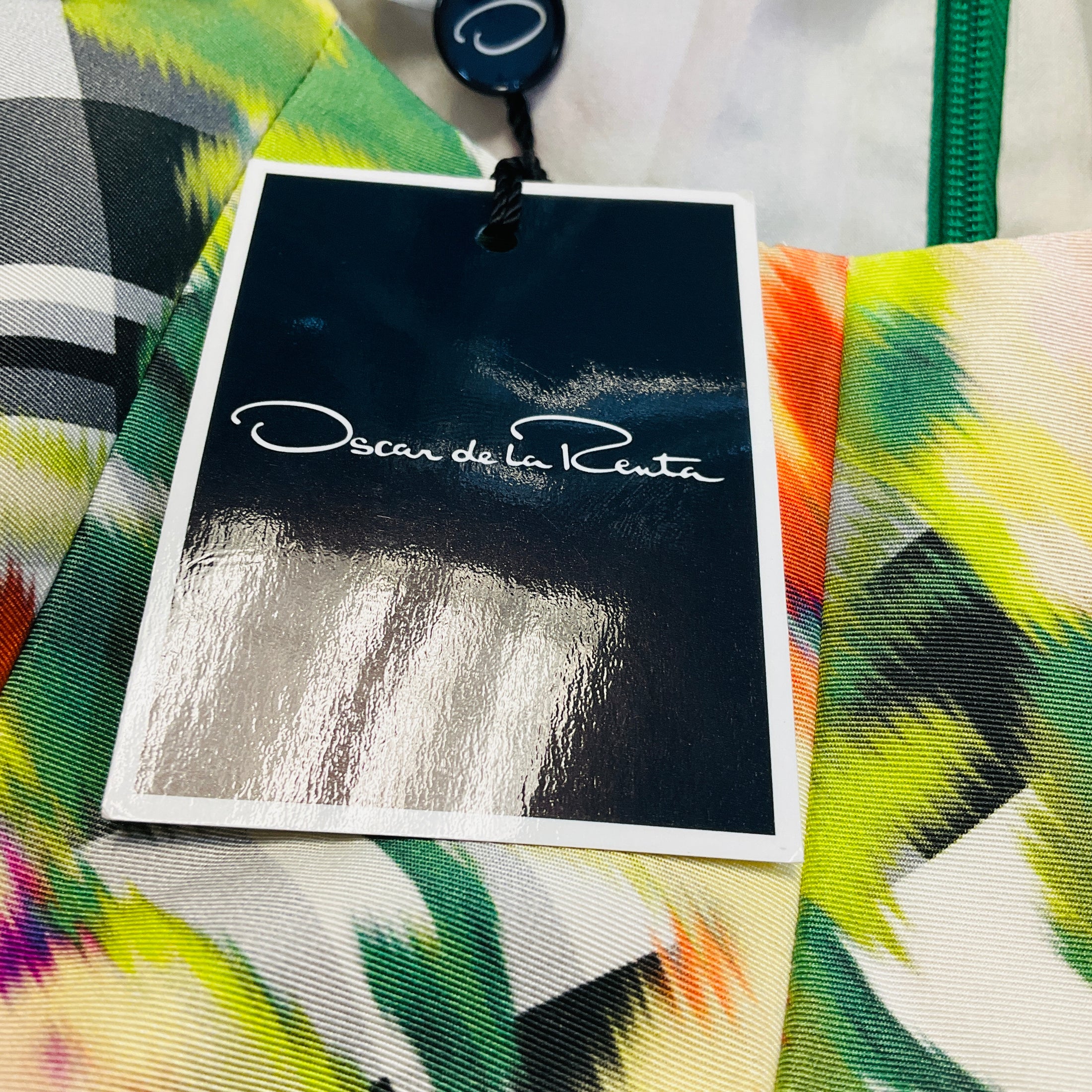 Oscar de la Renta Green Multi Floral Silk Taffeta Scoop Neck Fitted Bodice A-Line Dress