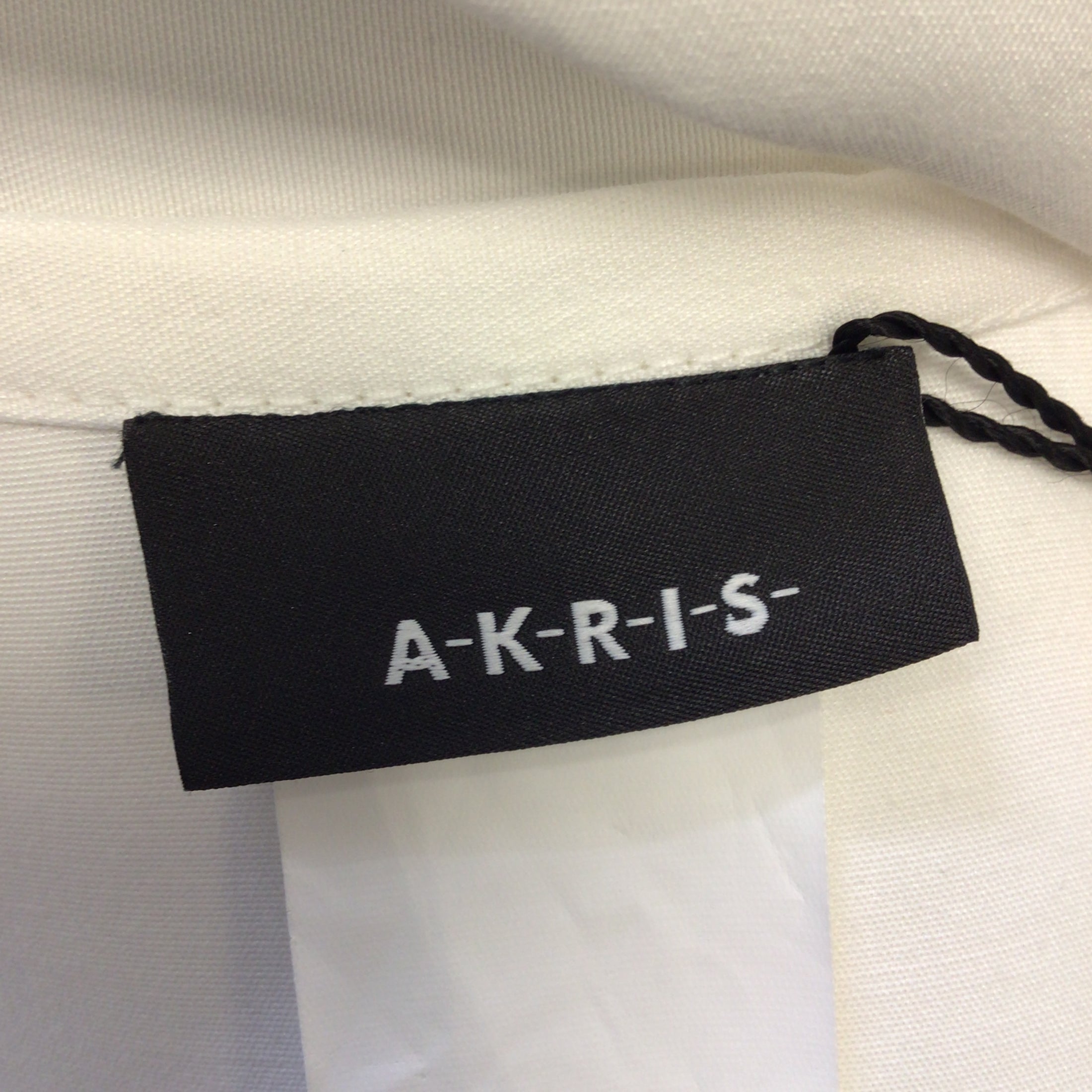 Akris White Zipper Detail Long Sleeved Open Front Crepe Blouse