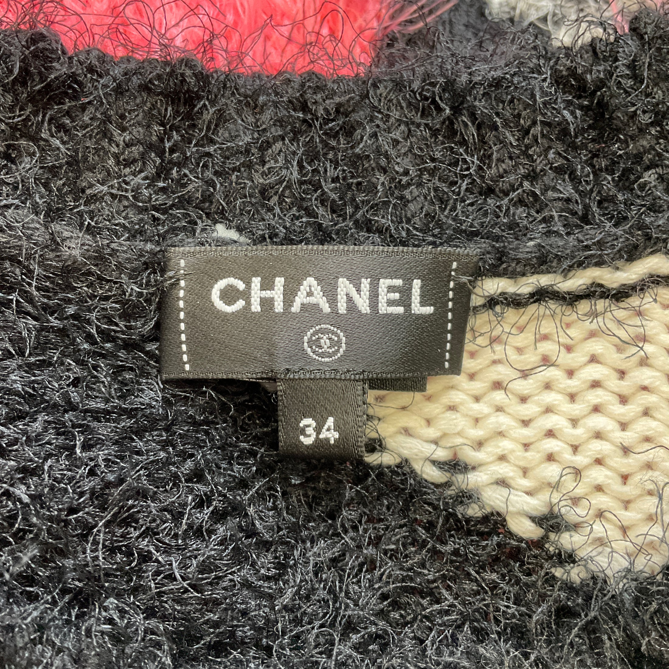 Chanel Black / White / Pink 2023 Fuzzy Cashmere Knit Pullover Sweater