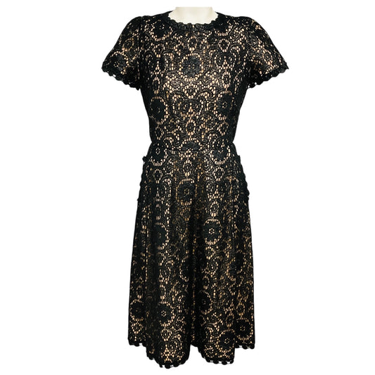 Oscar de la Renta Black / Nude Short Sleeved Coated Lace Midi Cocktail Dress