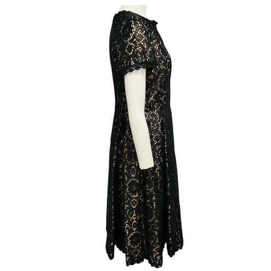 Oscar de la Renta Black / Nude Short Sleeved Coated Lace Midi Cocktail Dress