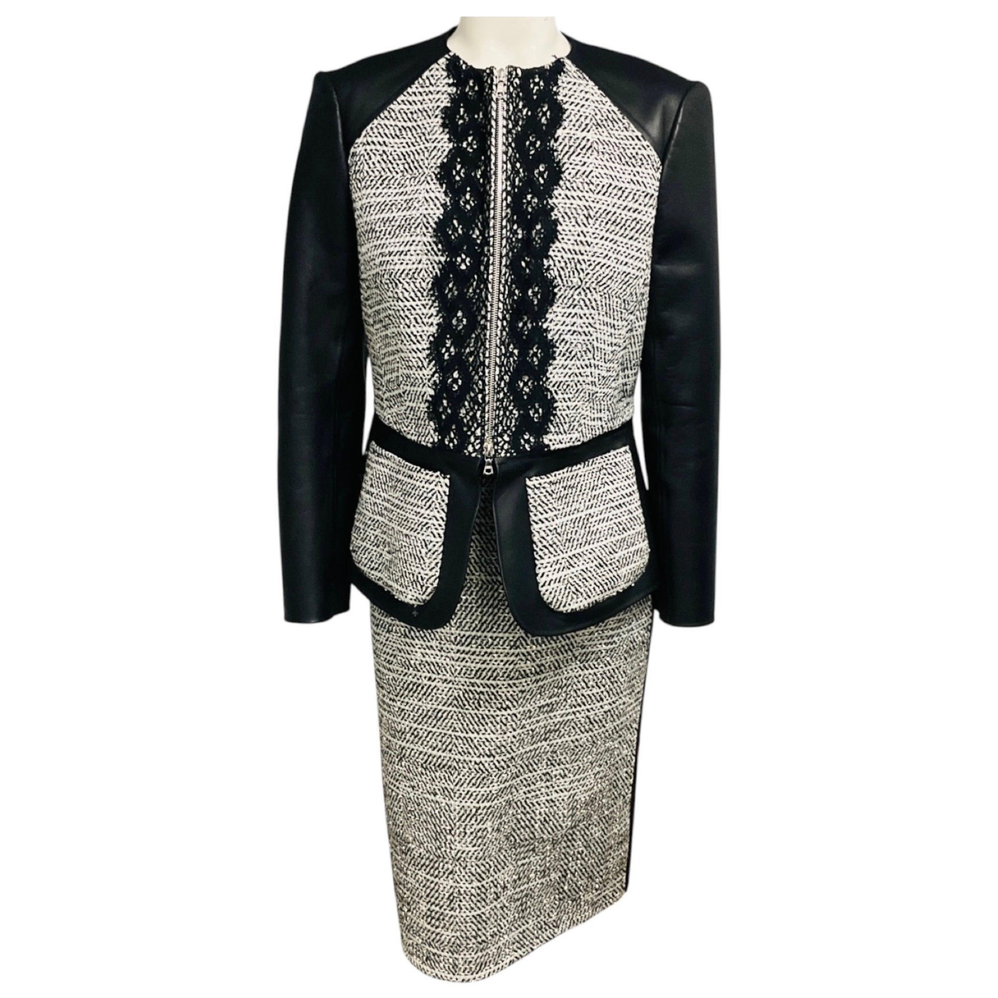 Oscar de la Renta Black / Grey Leather and Boucle Twill Tweed Zip Front Jacket and Pencil Skirt Suit Set