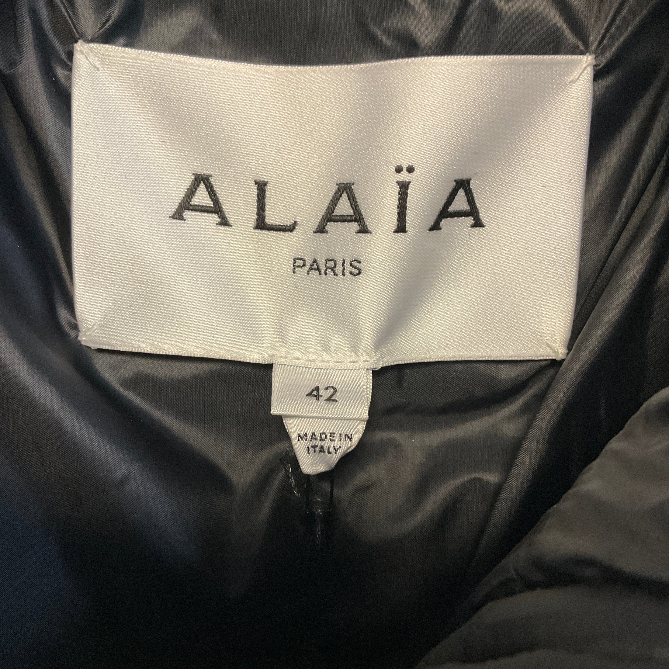 Alaia Black Nylon and Ribbed Knit Zip Front Puffer Coat
