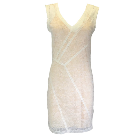 Nina Ricci White / Nude Sleeveless Lace Dress