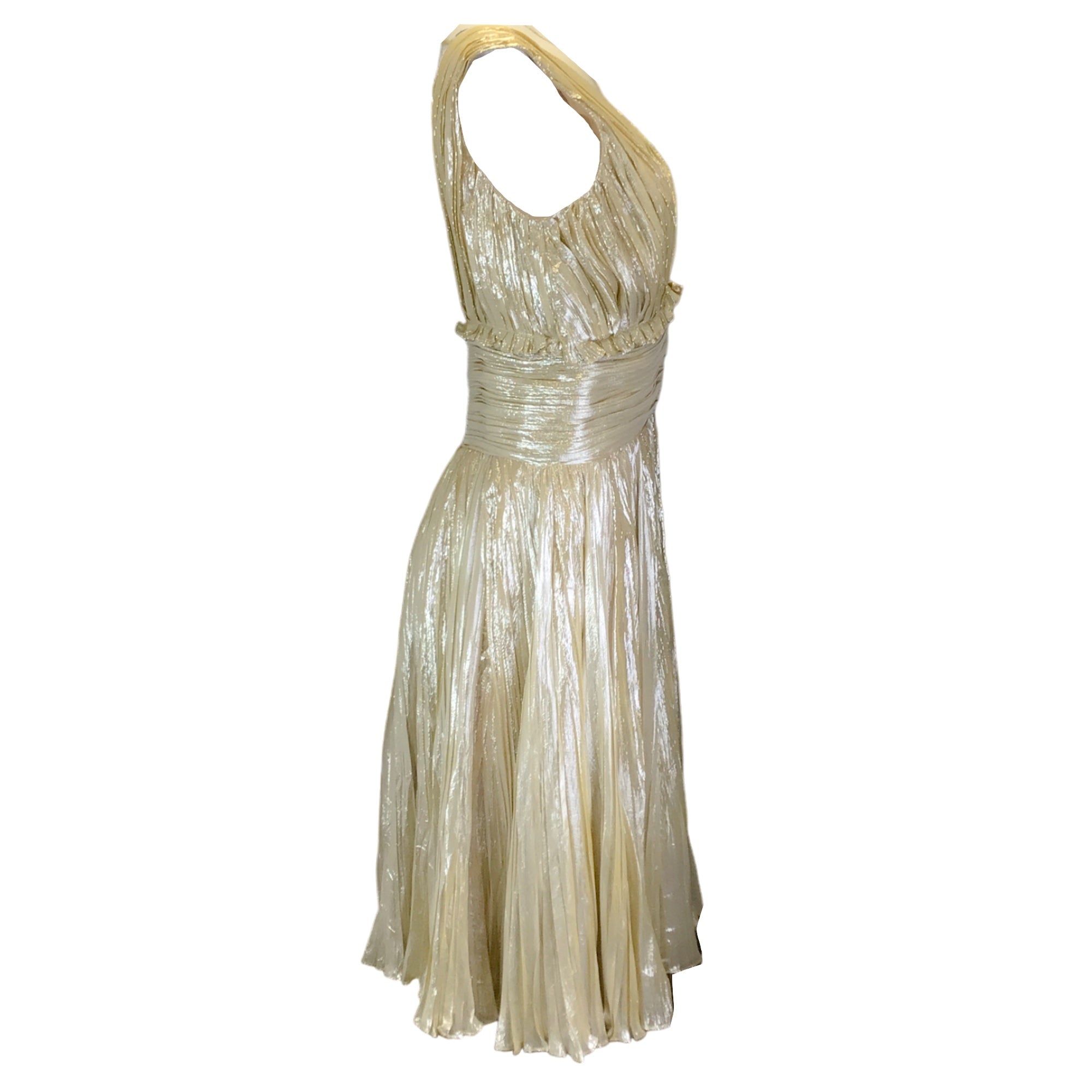 Oscar de la Renta Gold Metallic Pleated Sleeveless Midi Dress