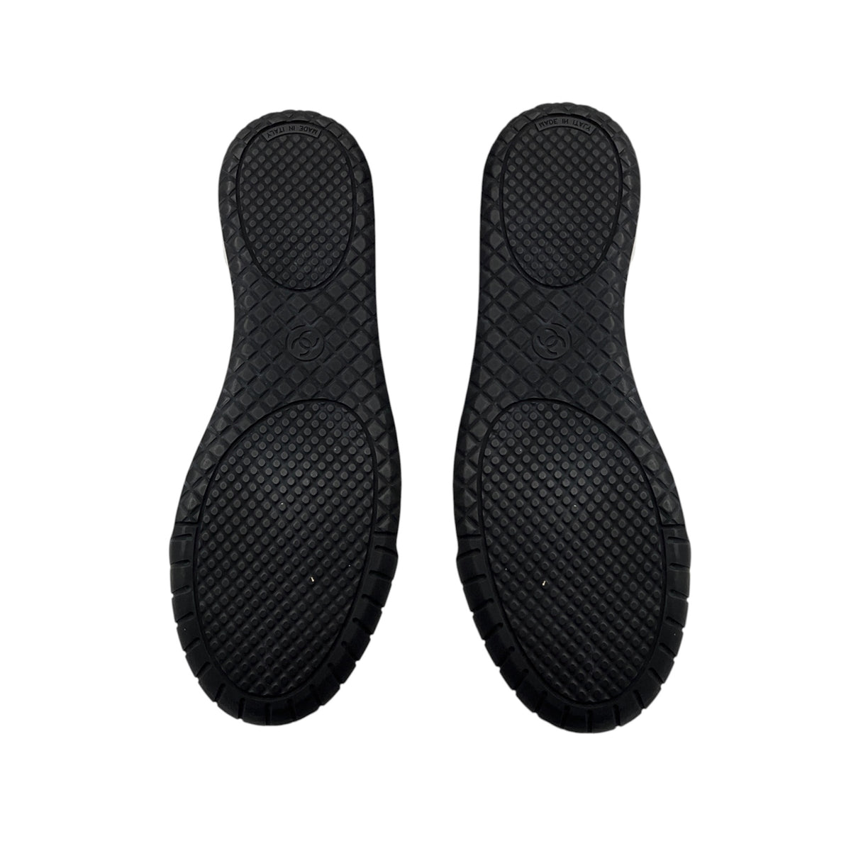 Chanel White / Black 2024 Calfskin and Suede Calfskin Sneakers