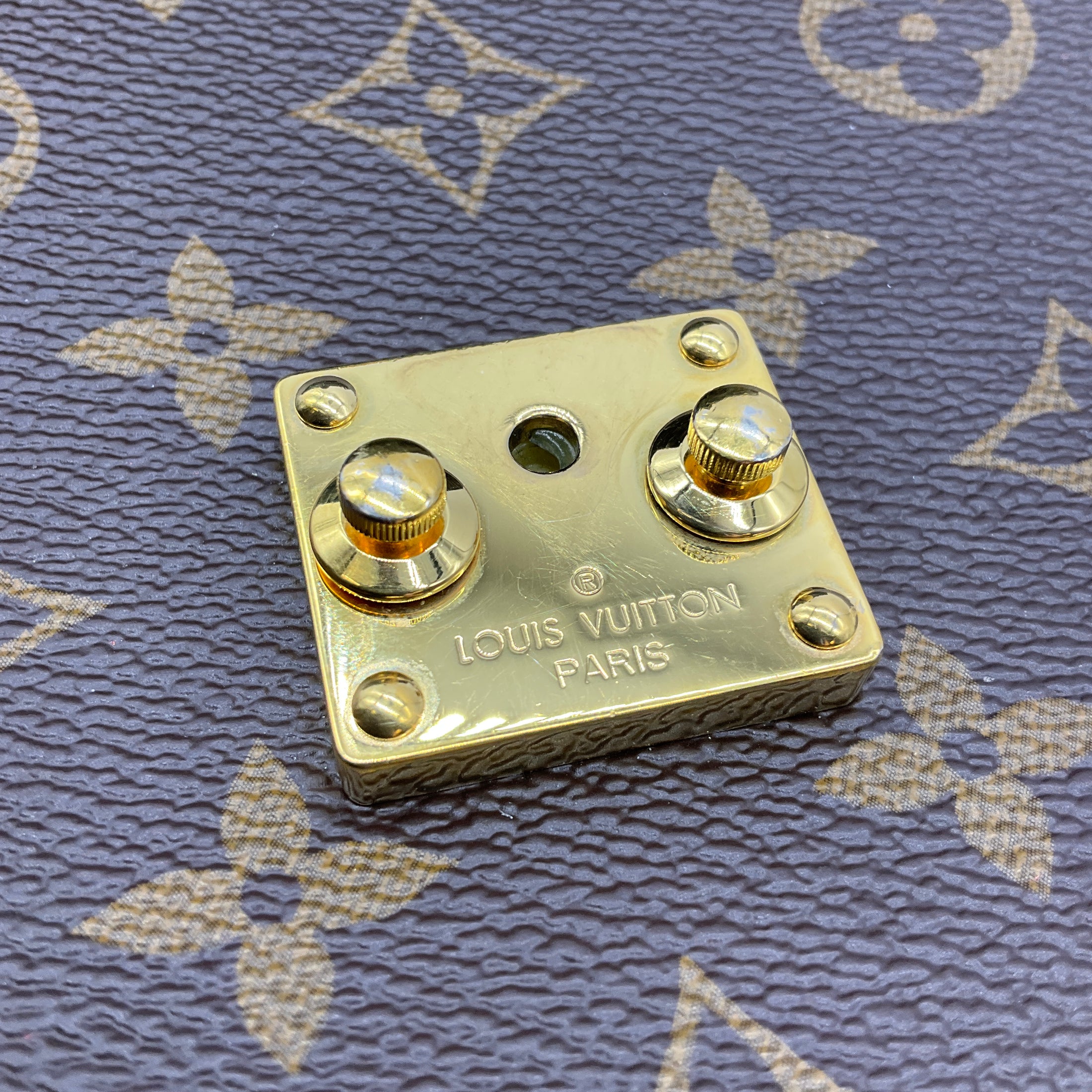 Louis Vuitton Brown Monogram Coated Canvas Pochette Metis Handbag