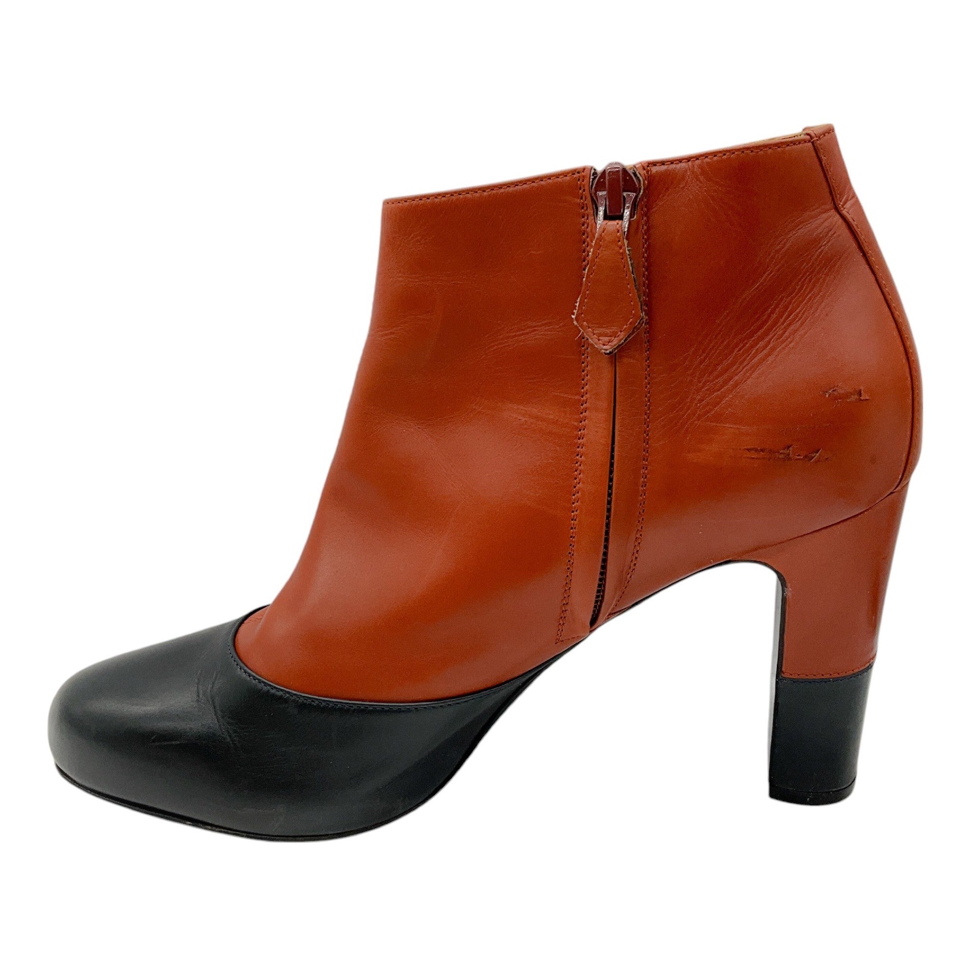 Hermes Brown / Black Two-Tone Round Toe Leather Ankle Booties