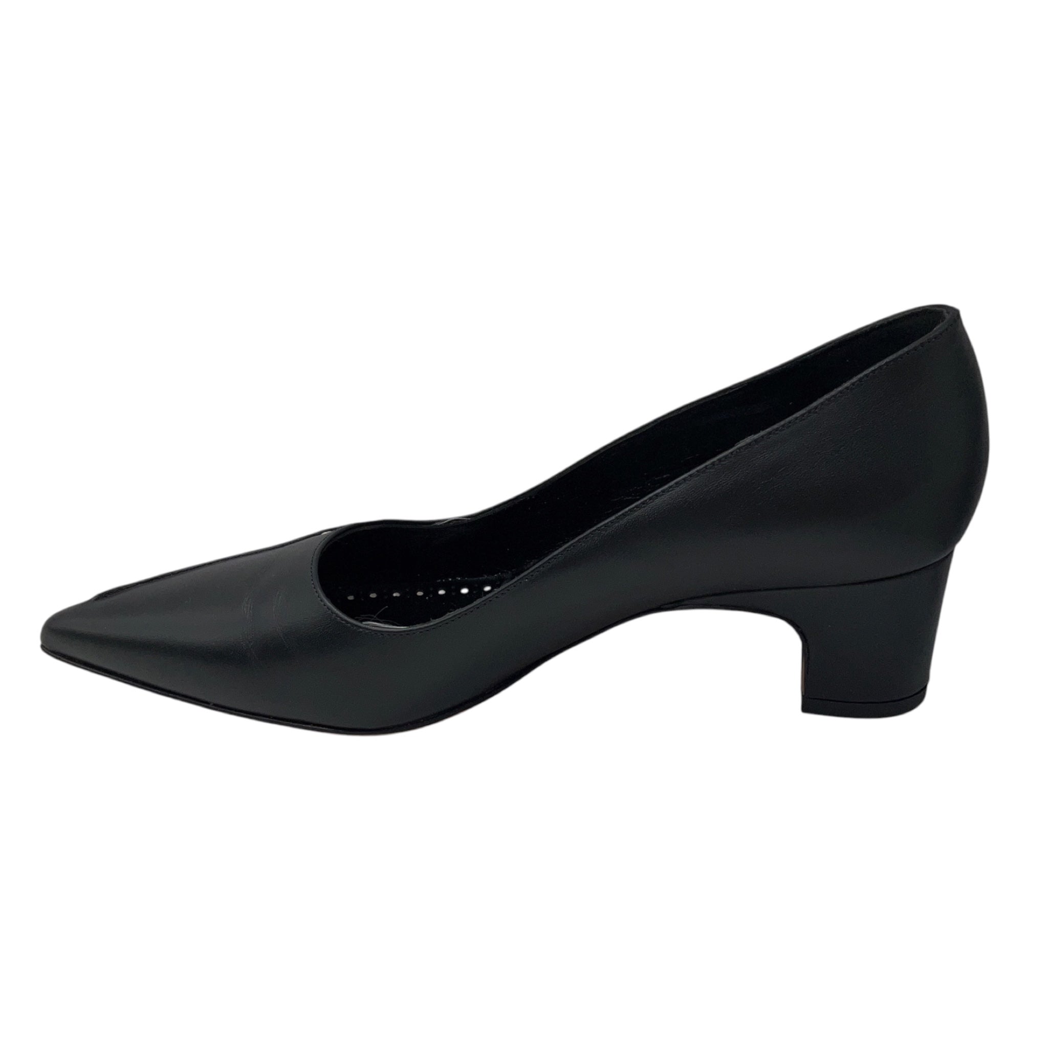 Manolo Blahnik Black Pointed Toe Low Heel Leather Pumps