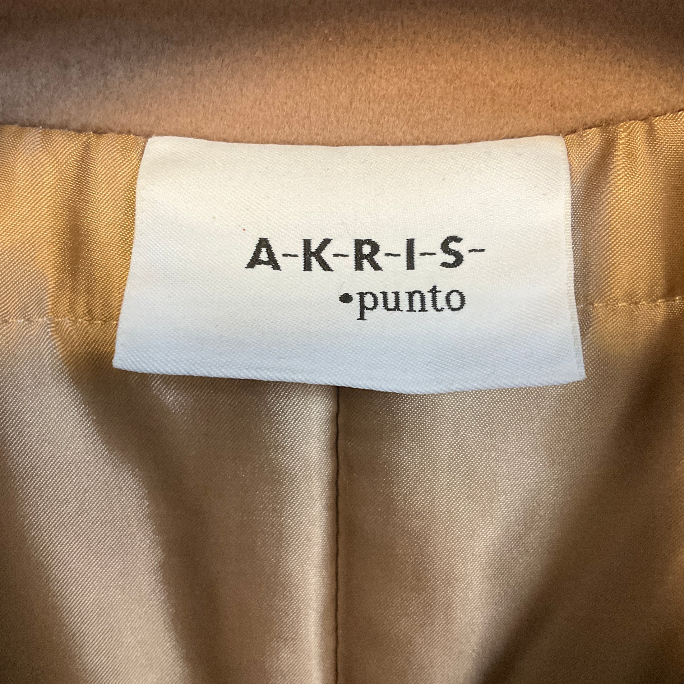 Akris Punto Camel Knit Trimmed Button Front Wool Coat