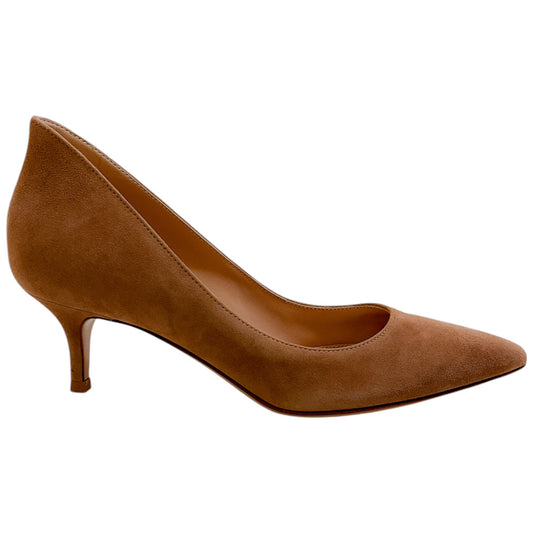 Gianvito Rossi Praline Suede Ellipsis 55 Pumps