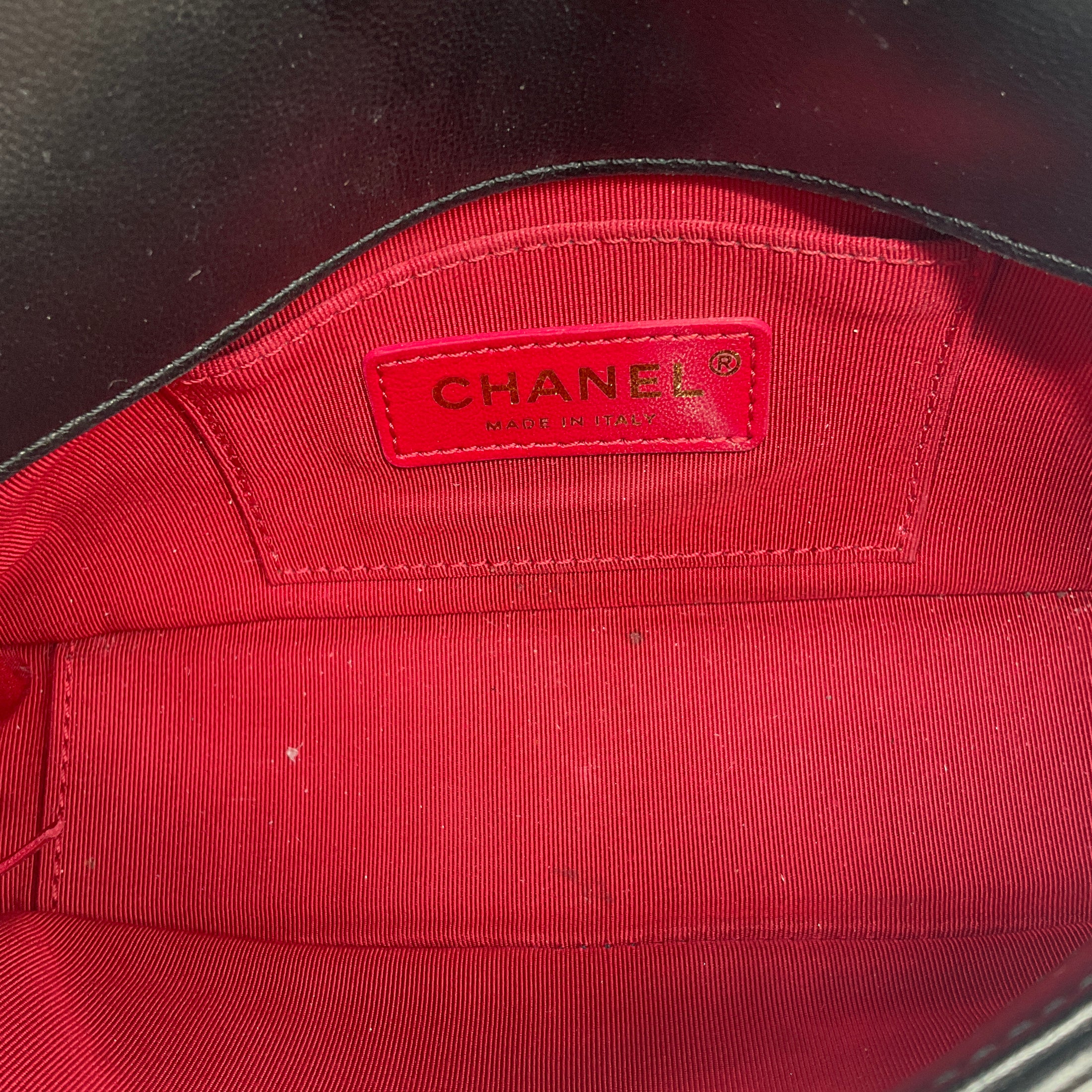 Chanel Black / Gold Hardware CC Logo Quilted Leather Flap Handbag