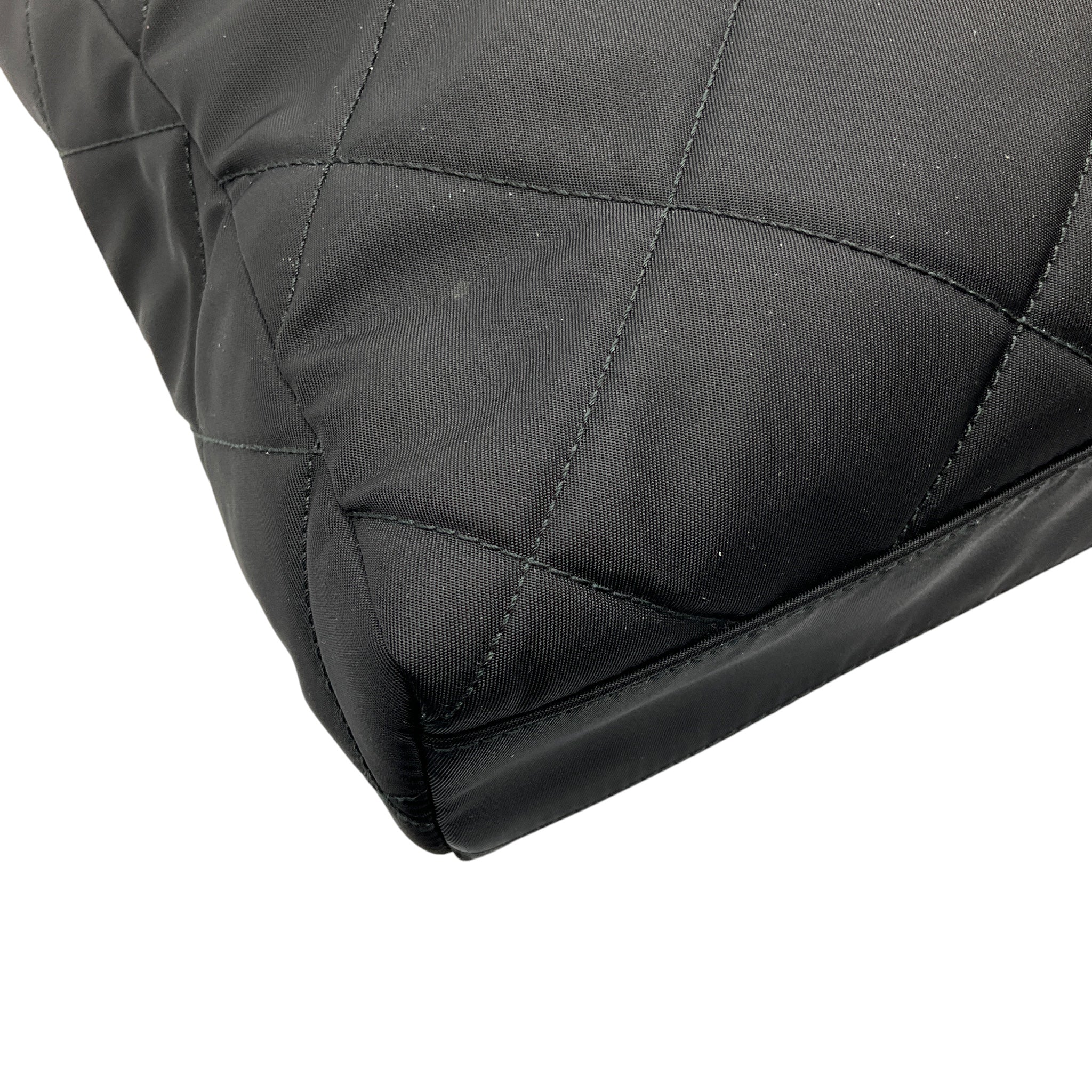 Prada Black Re-Nylon Impuntu Quilted Re-Edition 1995 Chaine Small Tote Bag