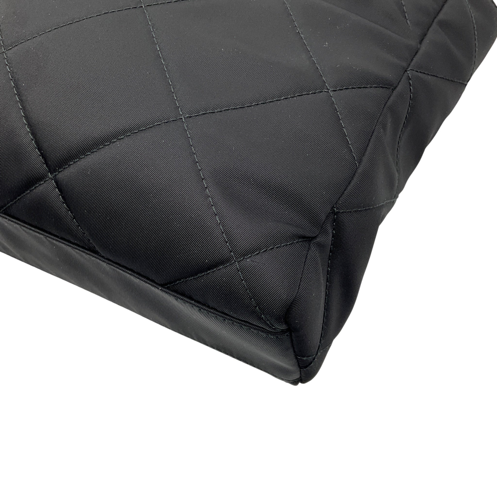 Prada Black Re-Nylon Impuntu Quilted Re-Edition 1995 Chaine Small Tote Bag