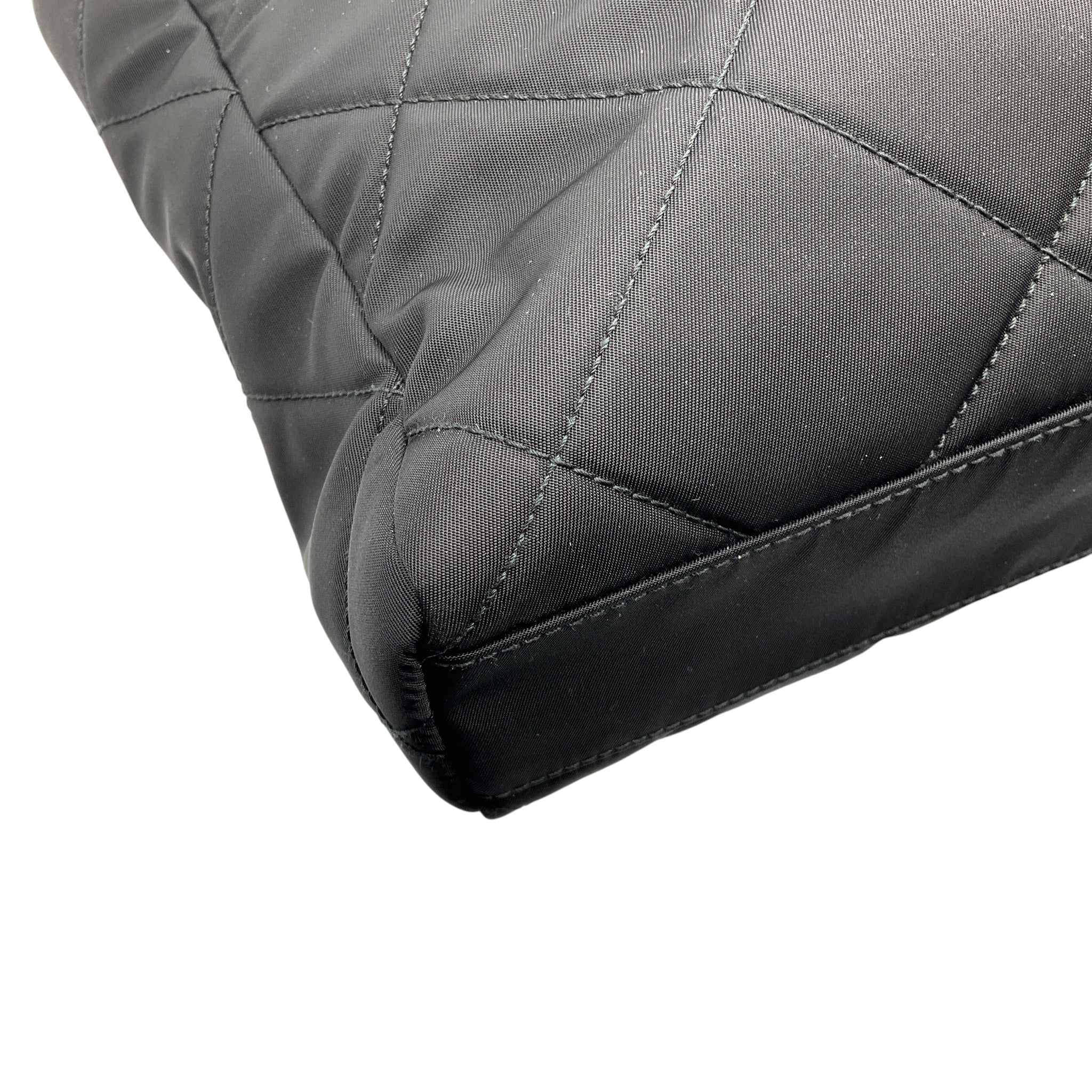 Prada Black Re-Nylon Impuntu Quilted Re-Edition 1995 Chaine Small Tote Bag