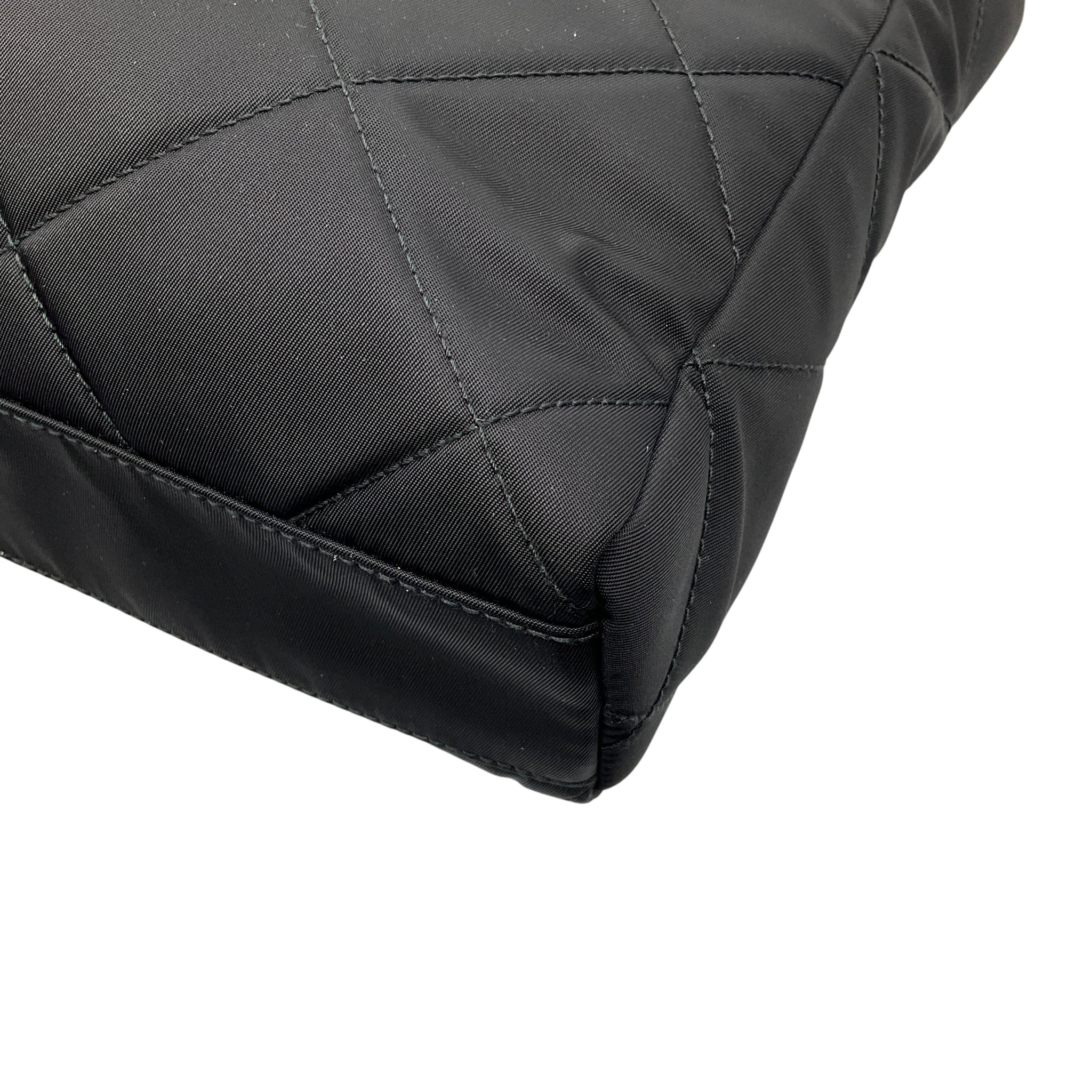 Prada Black Re-Nylon Impuntu Quilted Re-Edition 1995 Chaine Small Tote Bag