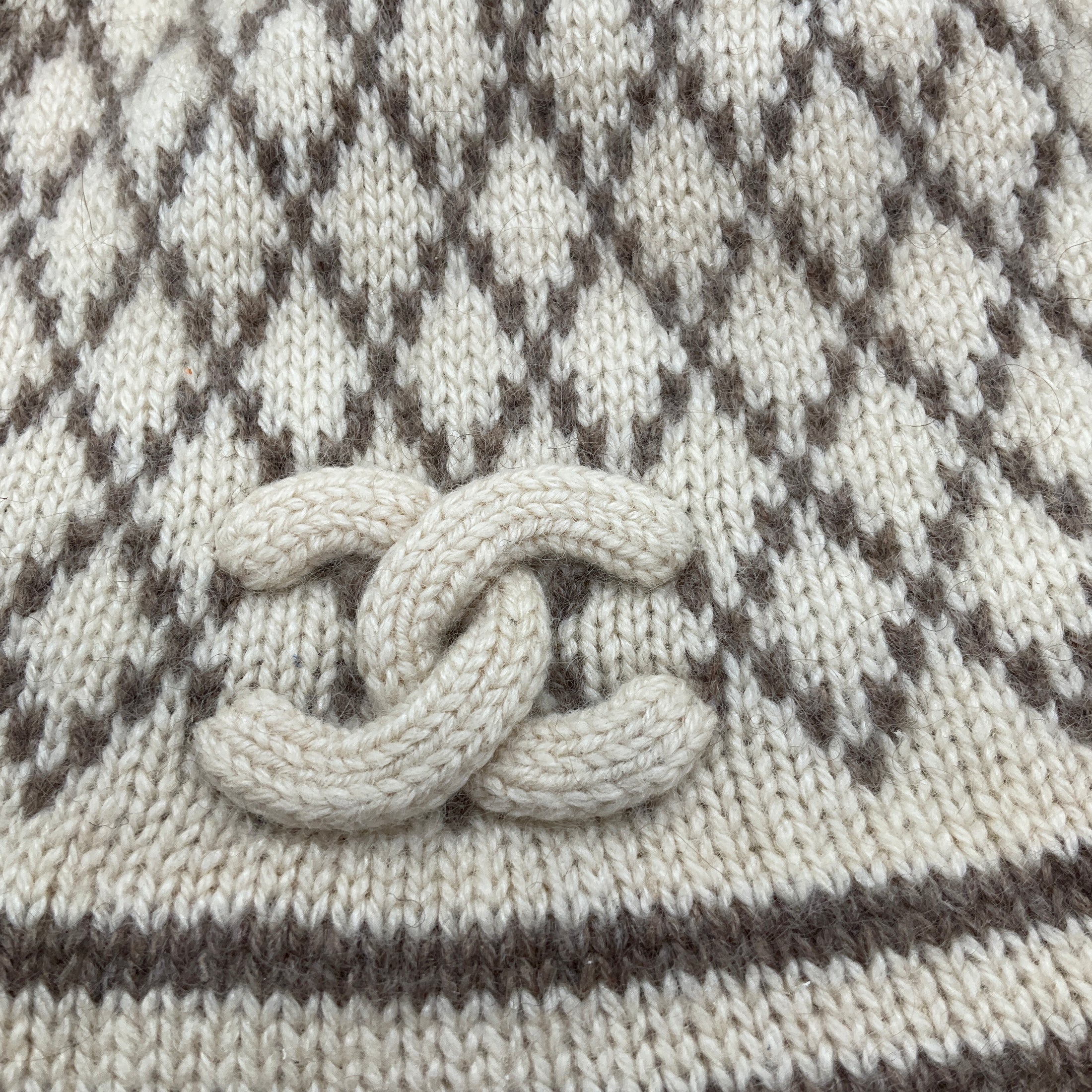 Chanel Ivory / Taupe CC Logo Cashmere Knit Beanie Hat