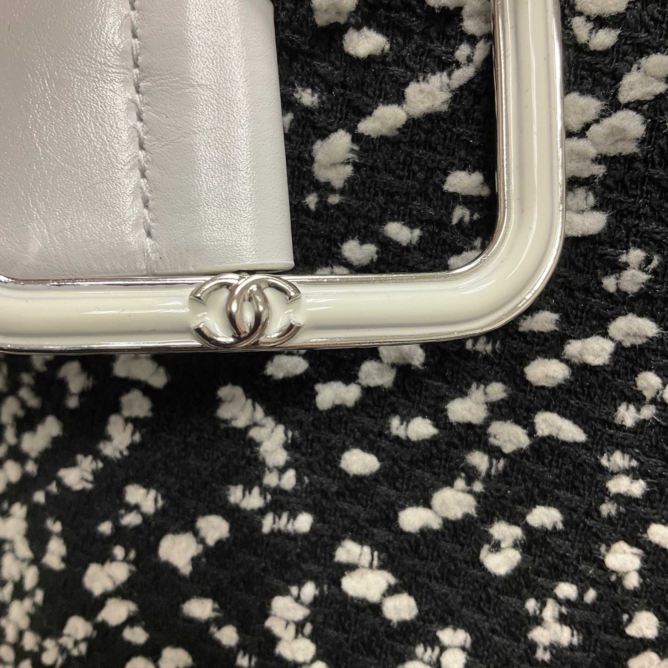 Chanel Black / White 2019 La Pausa CC Button Wool Tweed Belted Jacket