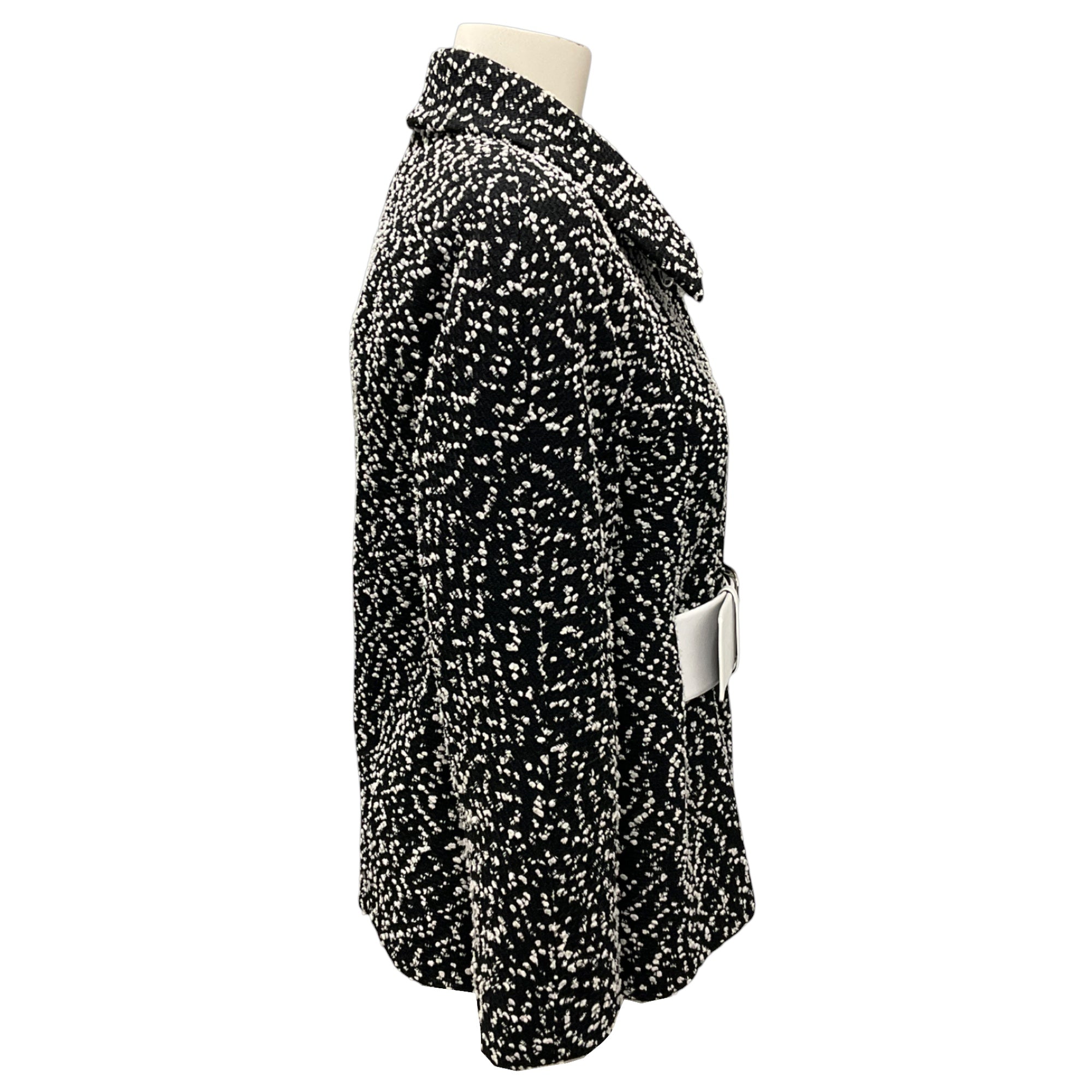 Chanel Black / White 2019 La Pausa CC Button Wool Tweed Belted Jacket
