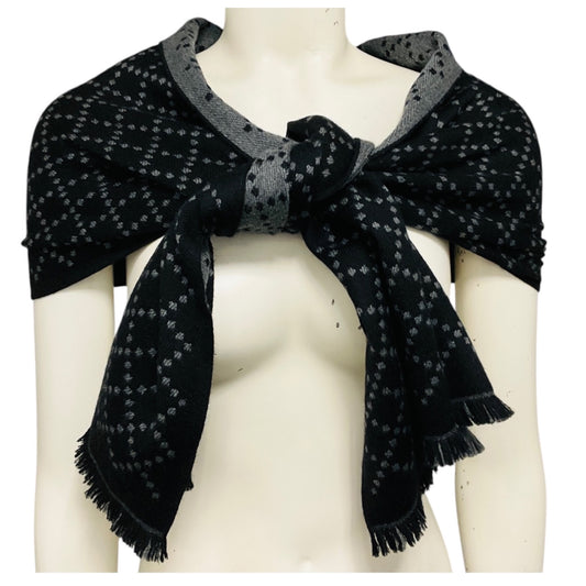 Gucci Black / Grey GG Logo Fringed Trim Wool Scarf