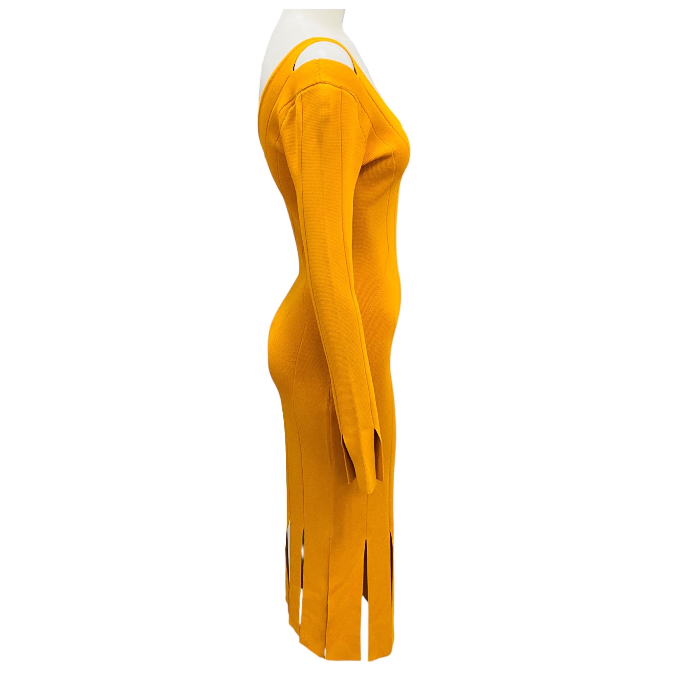Cushnie et Ochs Marigold Viscose Knit Long Sleeve Fringe Dress