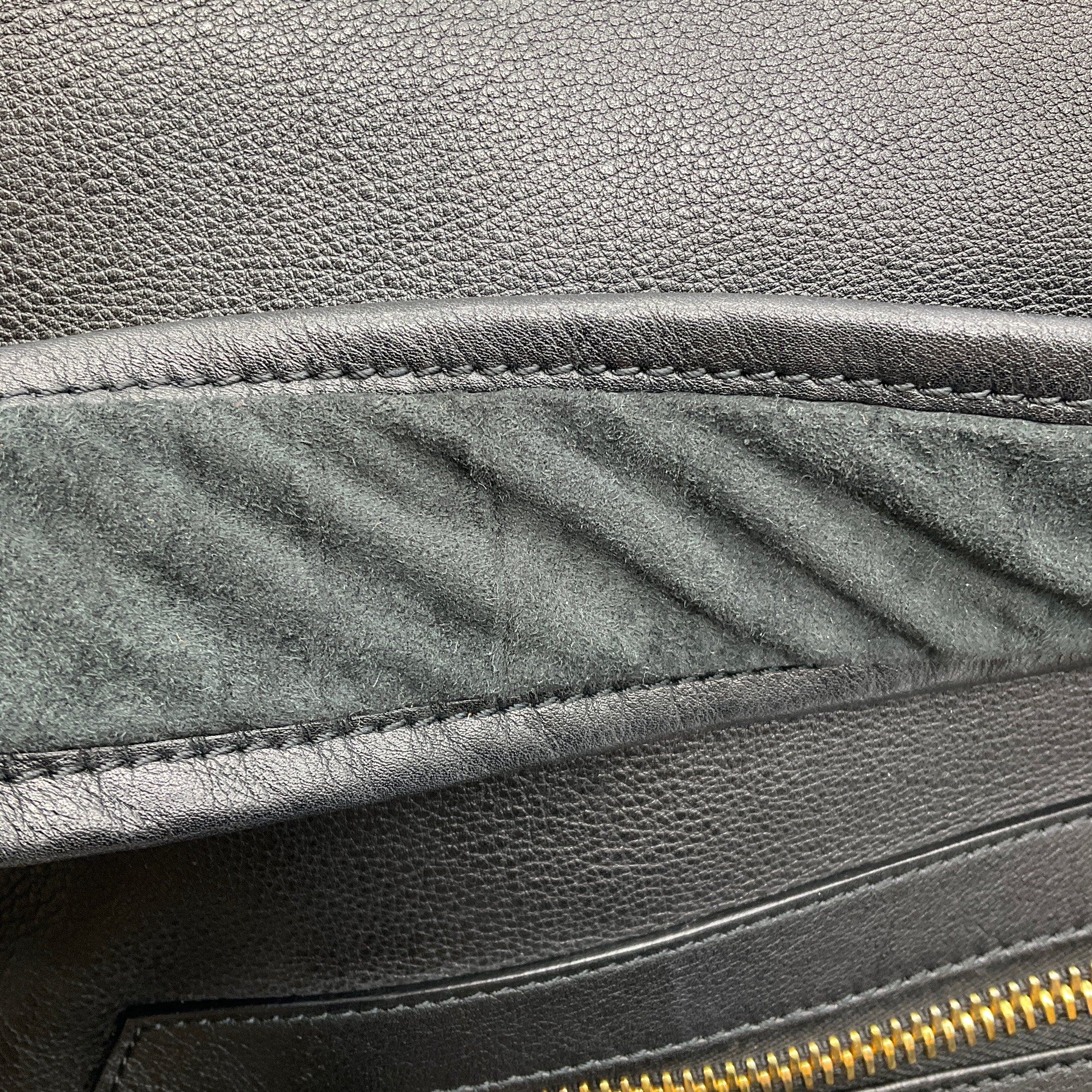 Tom Ford Black / Gold Hardware Zipper Detail Leather Shoulder Bag