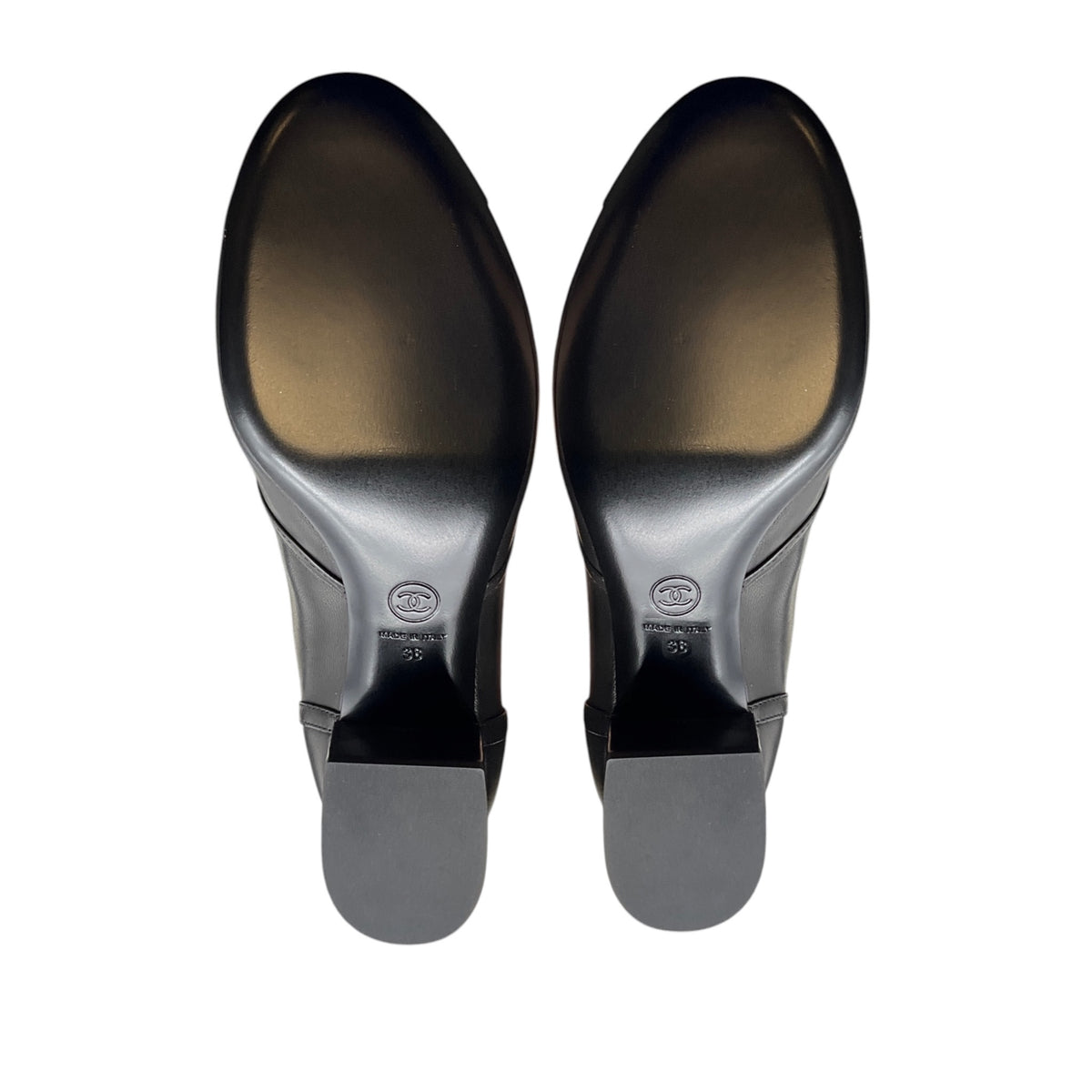 Chanel Black Interlocking CC Logo Cap Toe Over-the-Knee Thigh High Stretch Smooth Lambskin Leather Boots with CC Logo Grosgrain Bow Accent