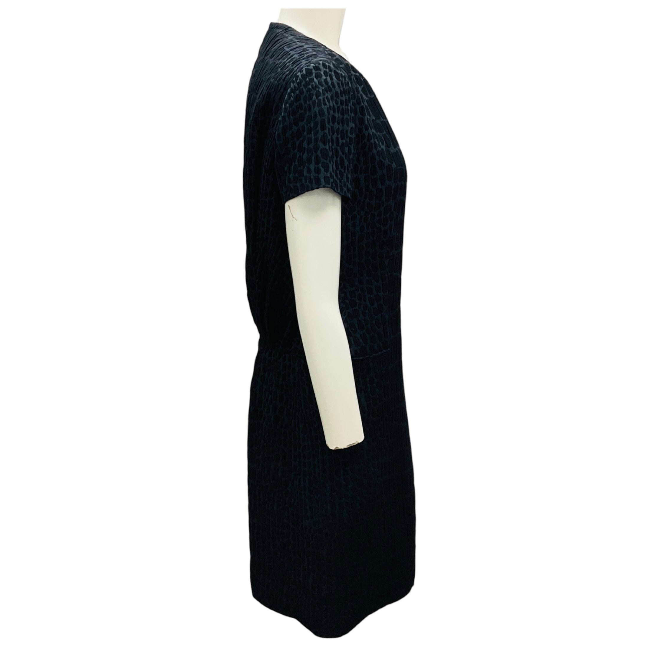 Yves Saint Laurent Navy / Black Textured Short Sleeved Silk and Wool Sheath Dress