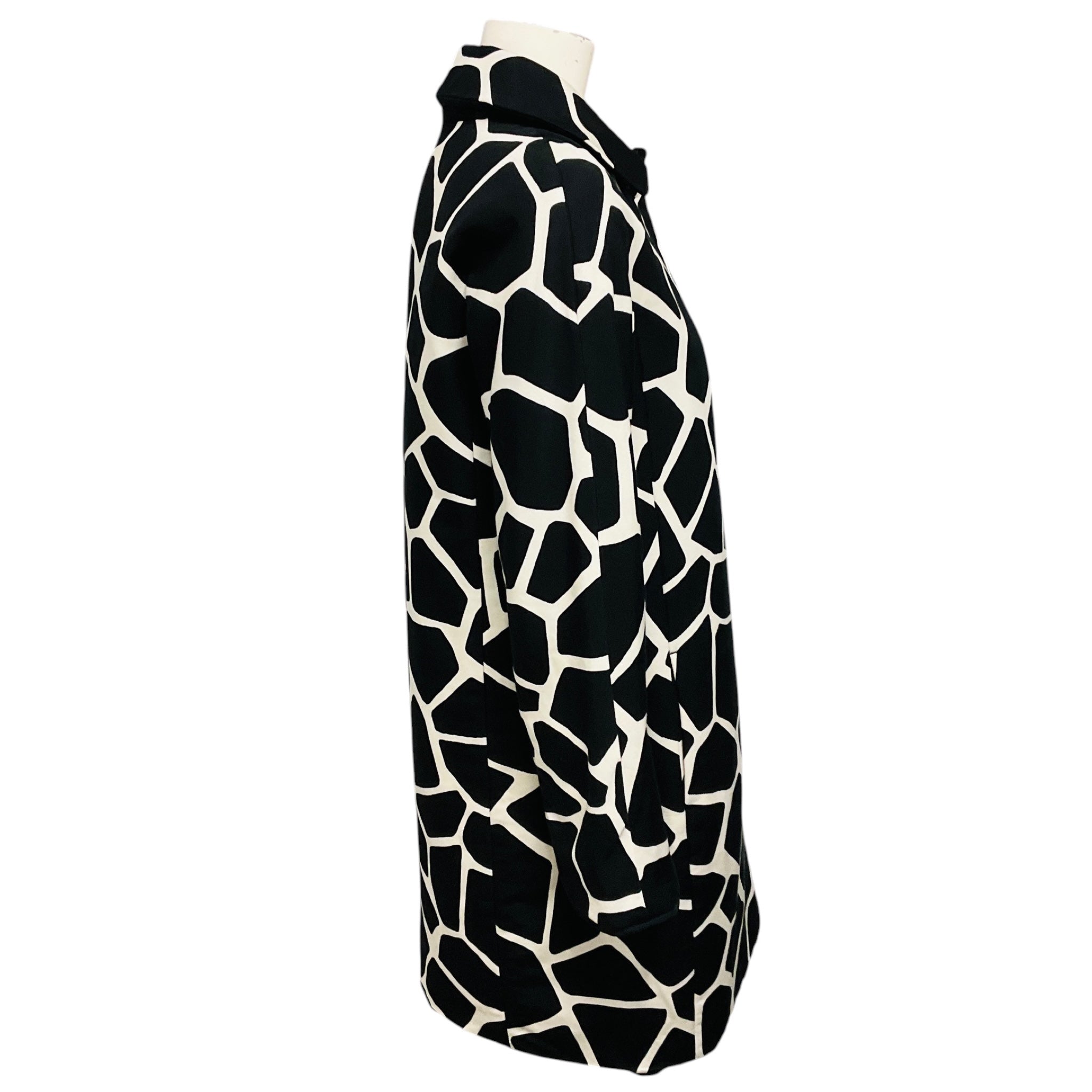 Max Mara S Collection Black / White Vada Giraffe Print Reversible Coat