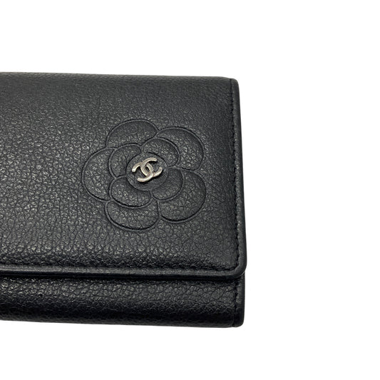 Chanel 2010 Black / Silver CC Logo Camellia Embossed Leather 6 Key Holder Wallet