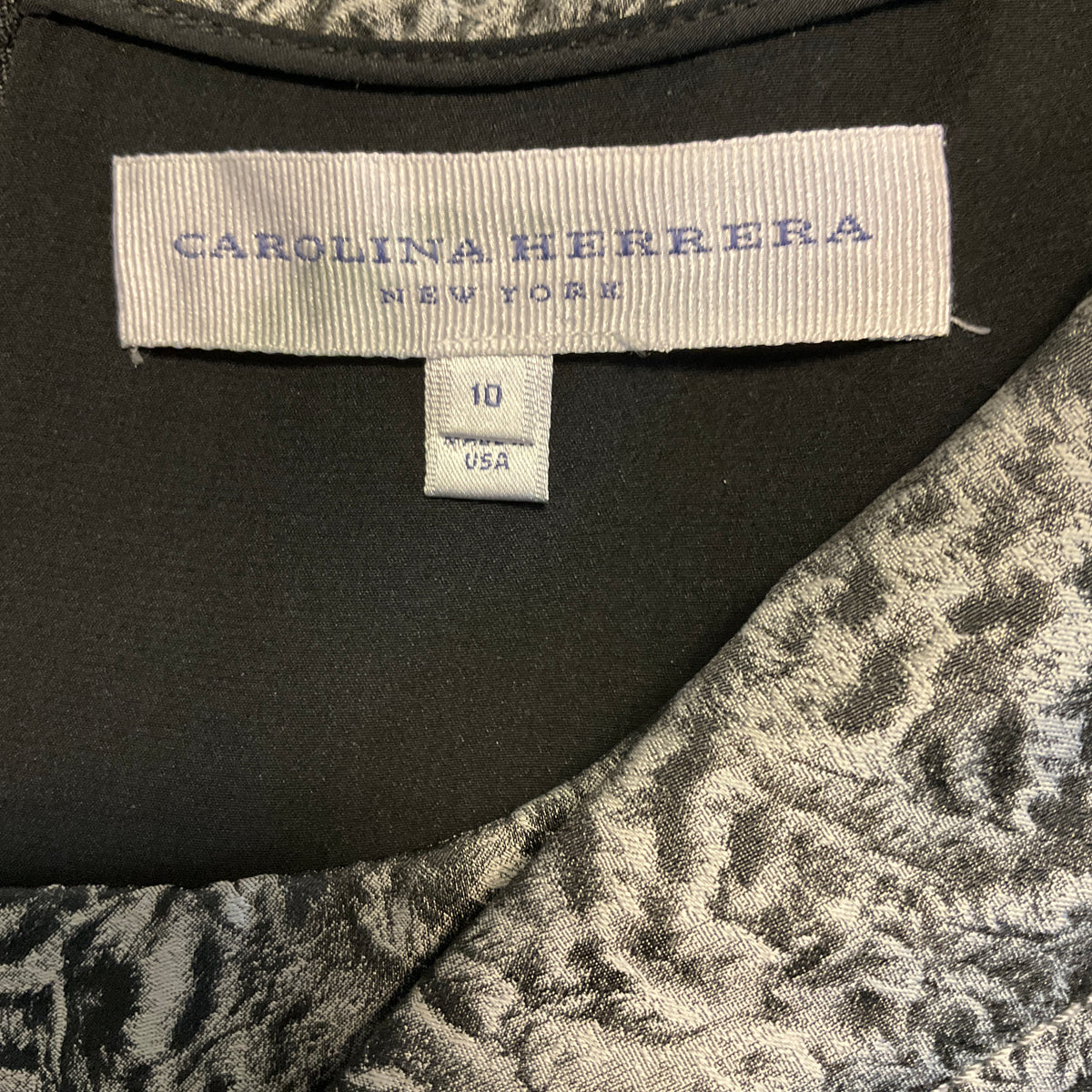 Carolina Herrera Black / Silver Metallic Short Sleeved Silk Jacquard Midi Cocktail Dress