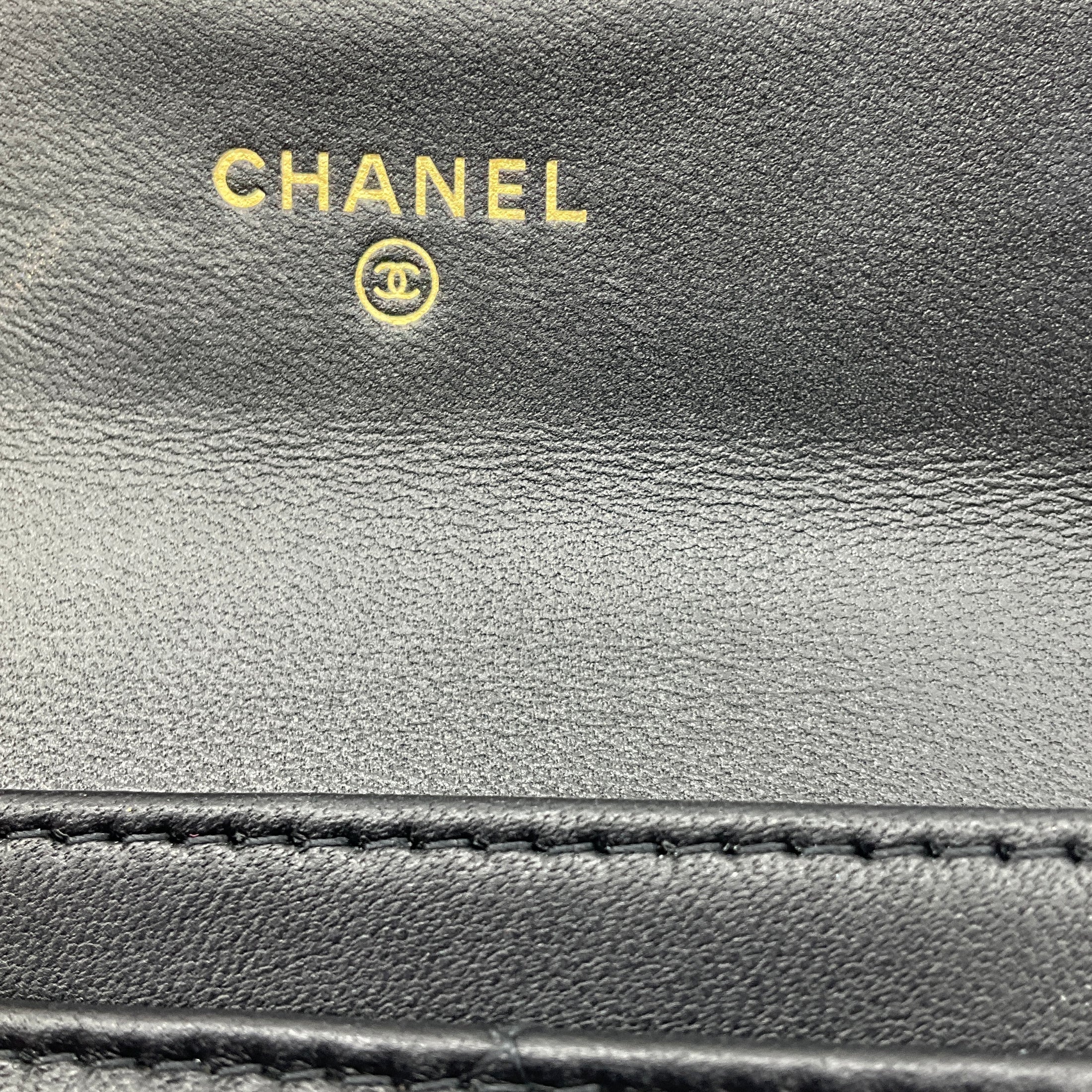 Chanel Black 2023 CC Logo Lucky Charm Classic Flap Card Holder