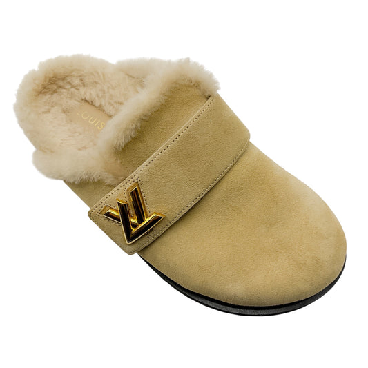Louis Vuitton Nude Suede Calf Leather And Shearling LV Cosy Flat Comfort Clog