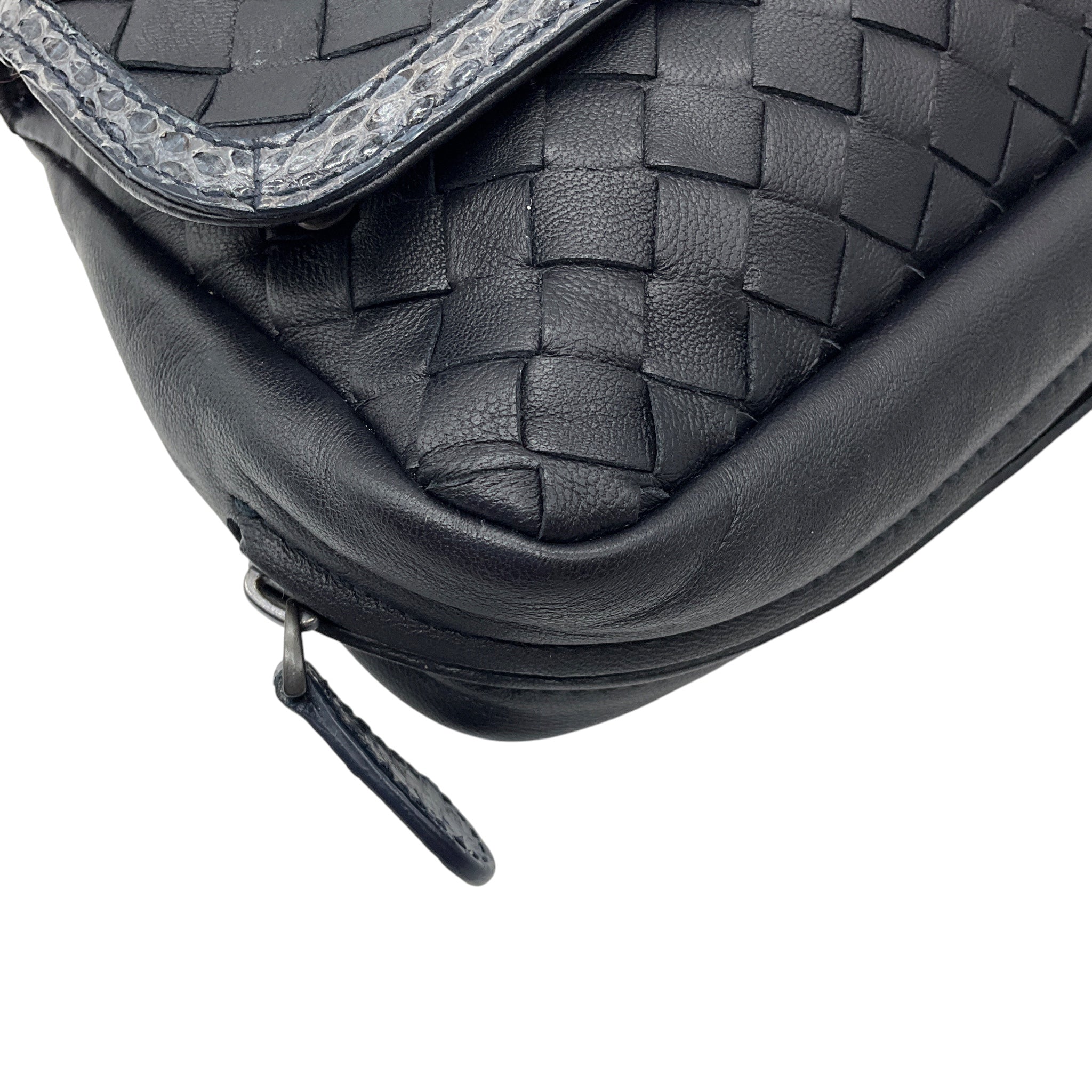 Bottega Veneta Black Snakeksin Trimmed Intrecciato Leather Crossbody Mini Bag
