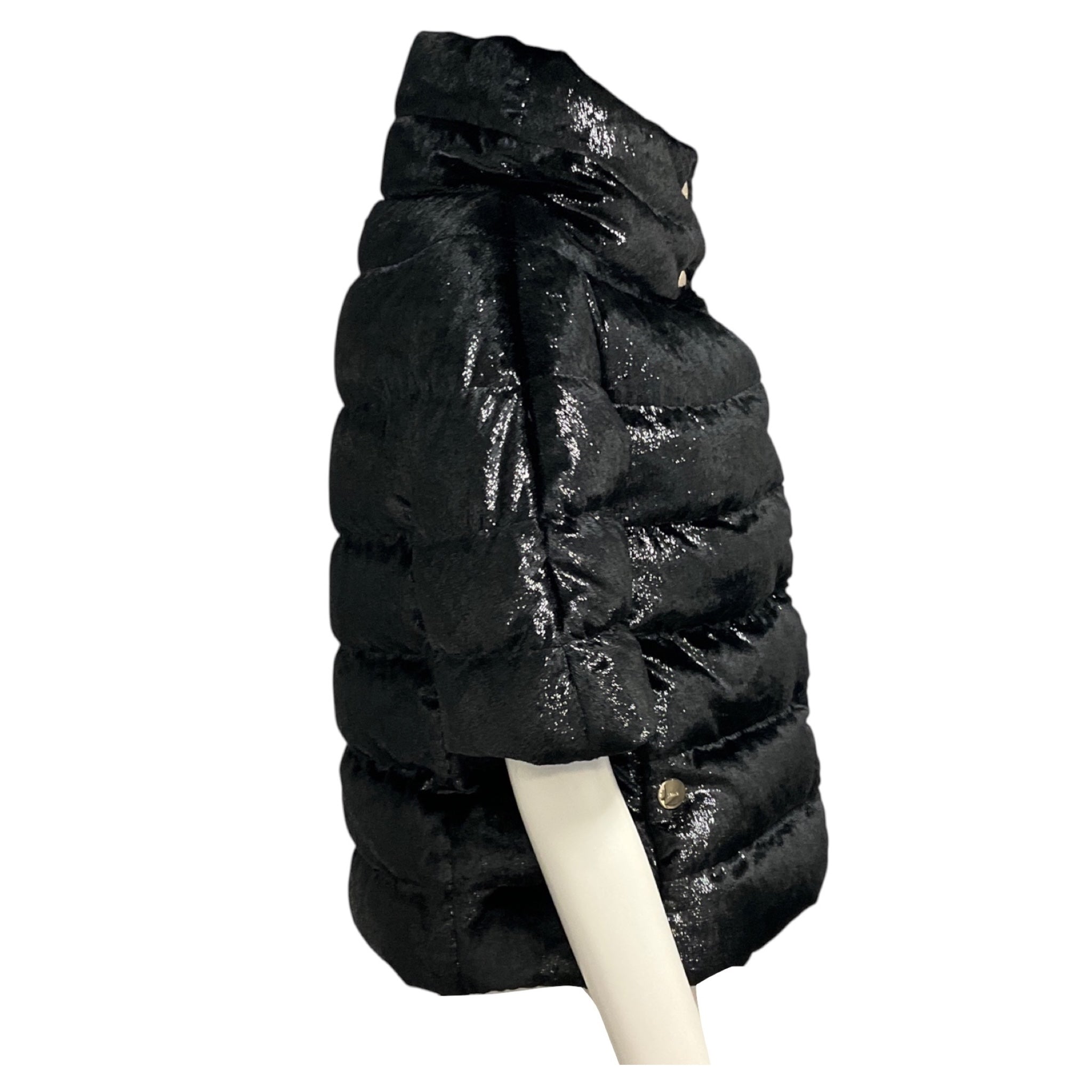 Herno Black Lurex Shimmer Quilted Short Sleeved Velvet Down Puffer Jacket